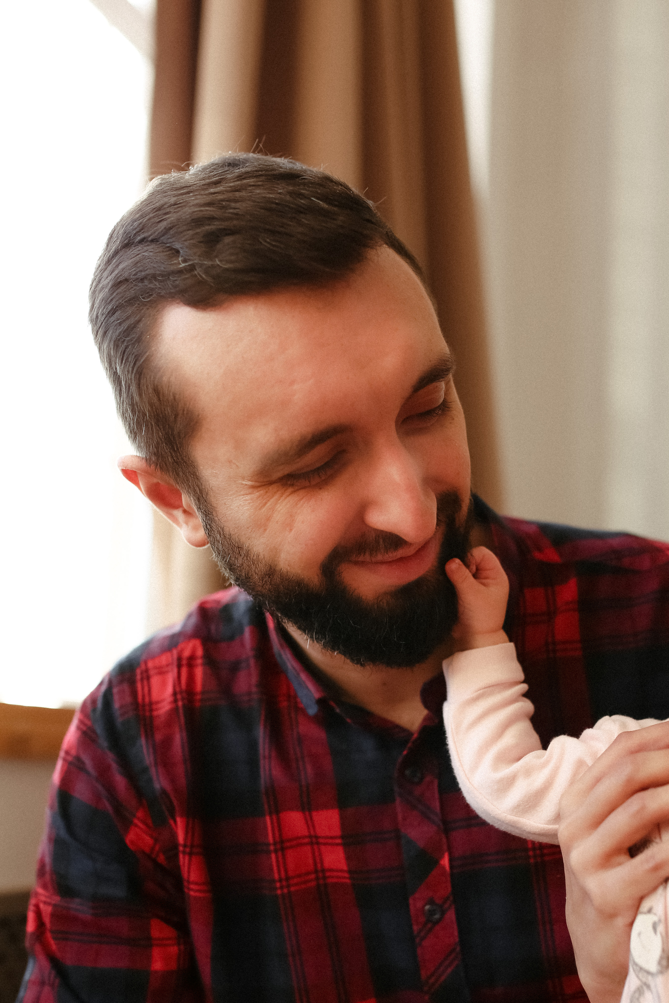 Семейная фотосессия в студии. Бренд, контент фотограф в Волгограде Елена Даньшина