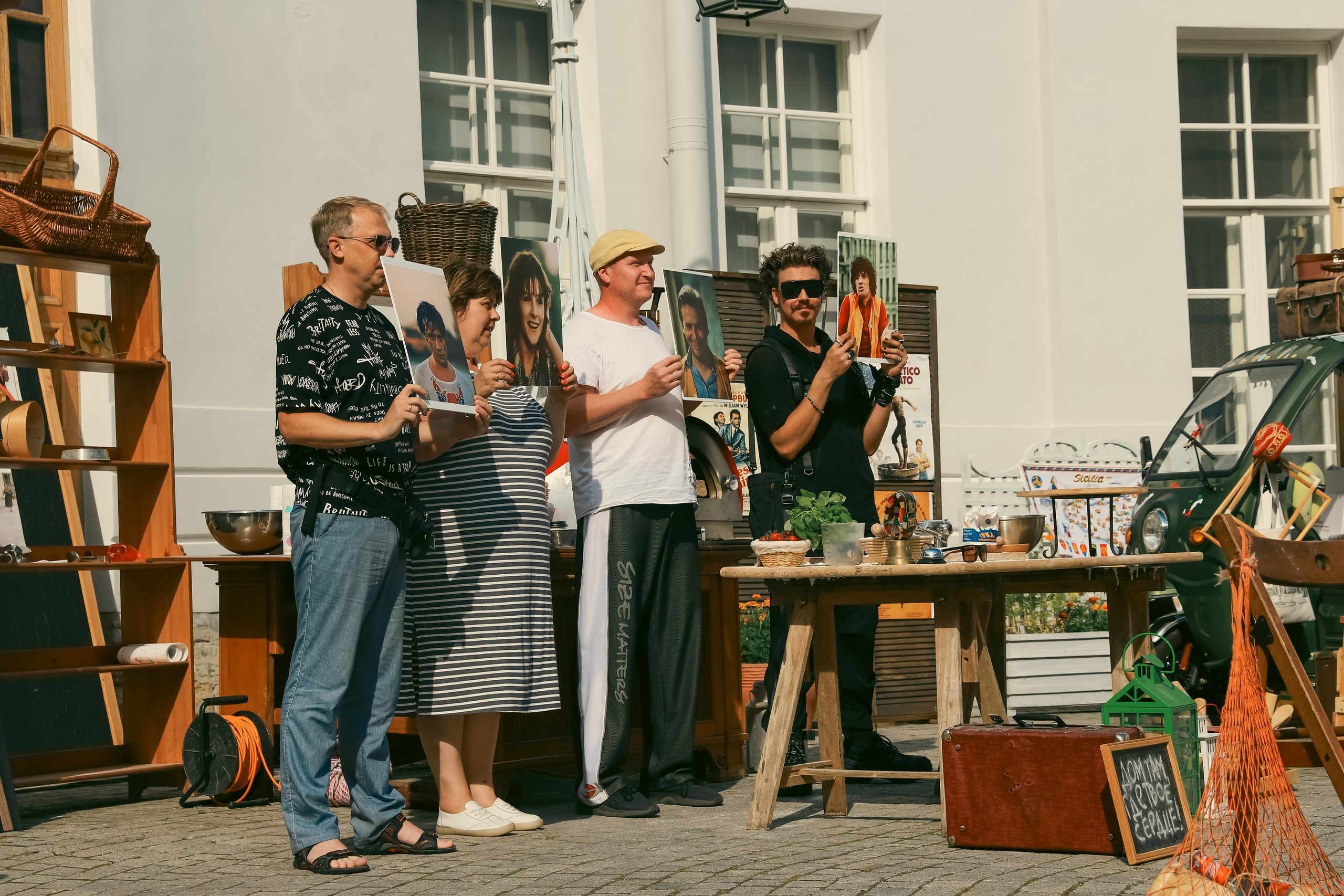 Театр Вкуса, Приключения итальянцев в России