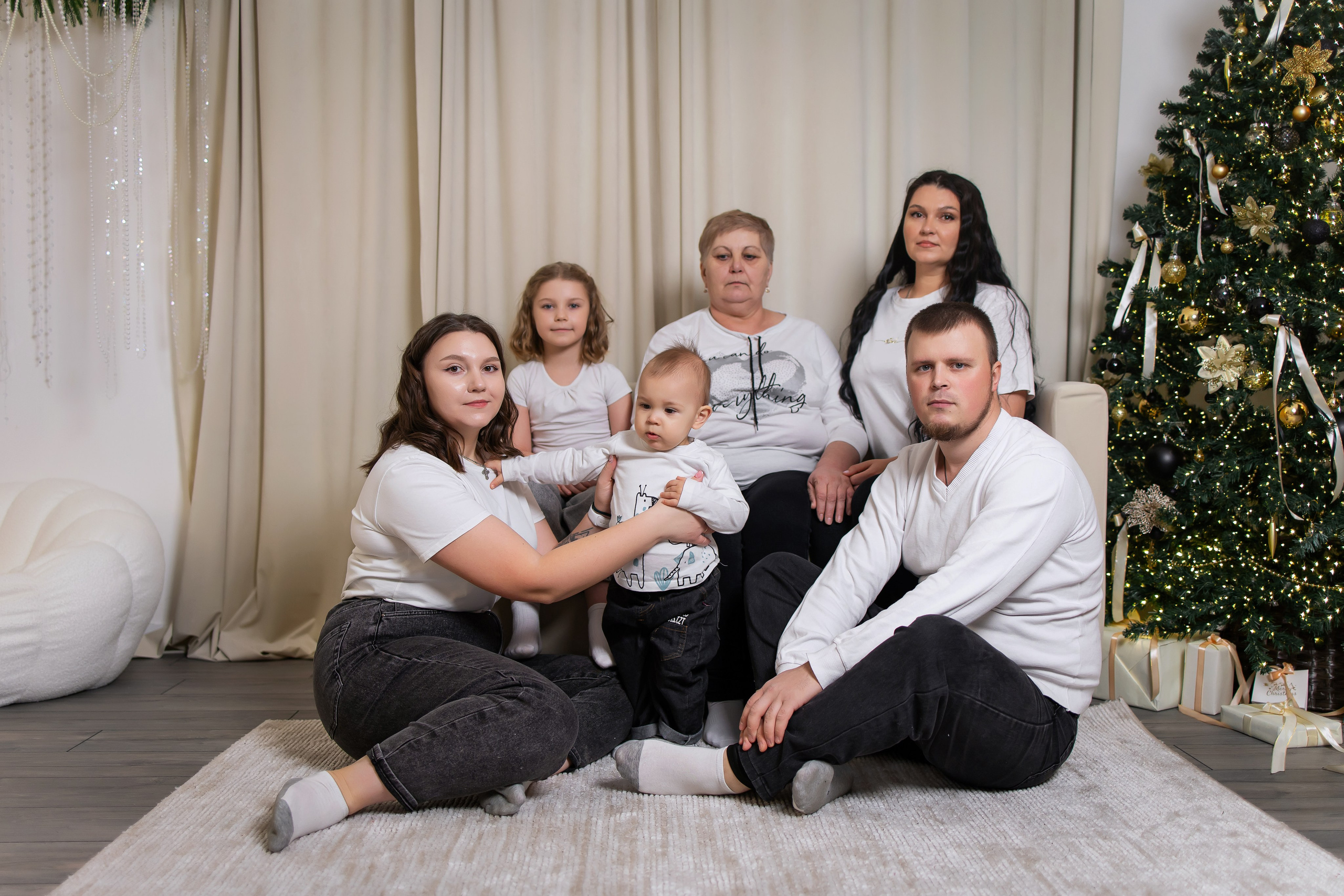 Ваши фотографии. Интерьерная фотостудия Background в Омске