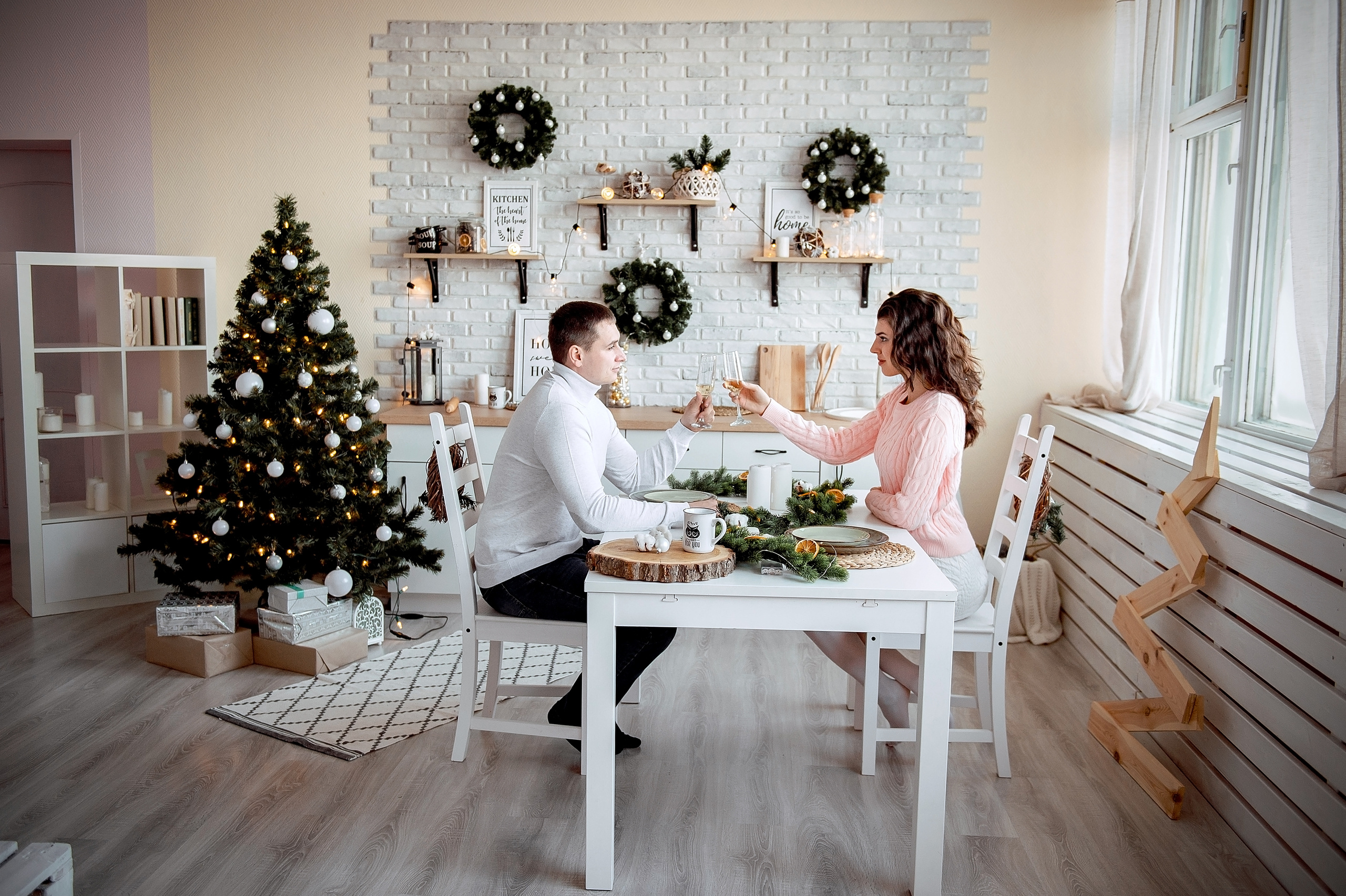 Love story фотосессия в фотостудии во Фрязино. Свадебный и семейный фотограф Виктория Носачёва. Щелково, Москва и МО