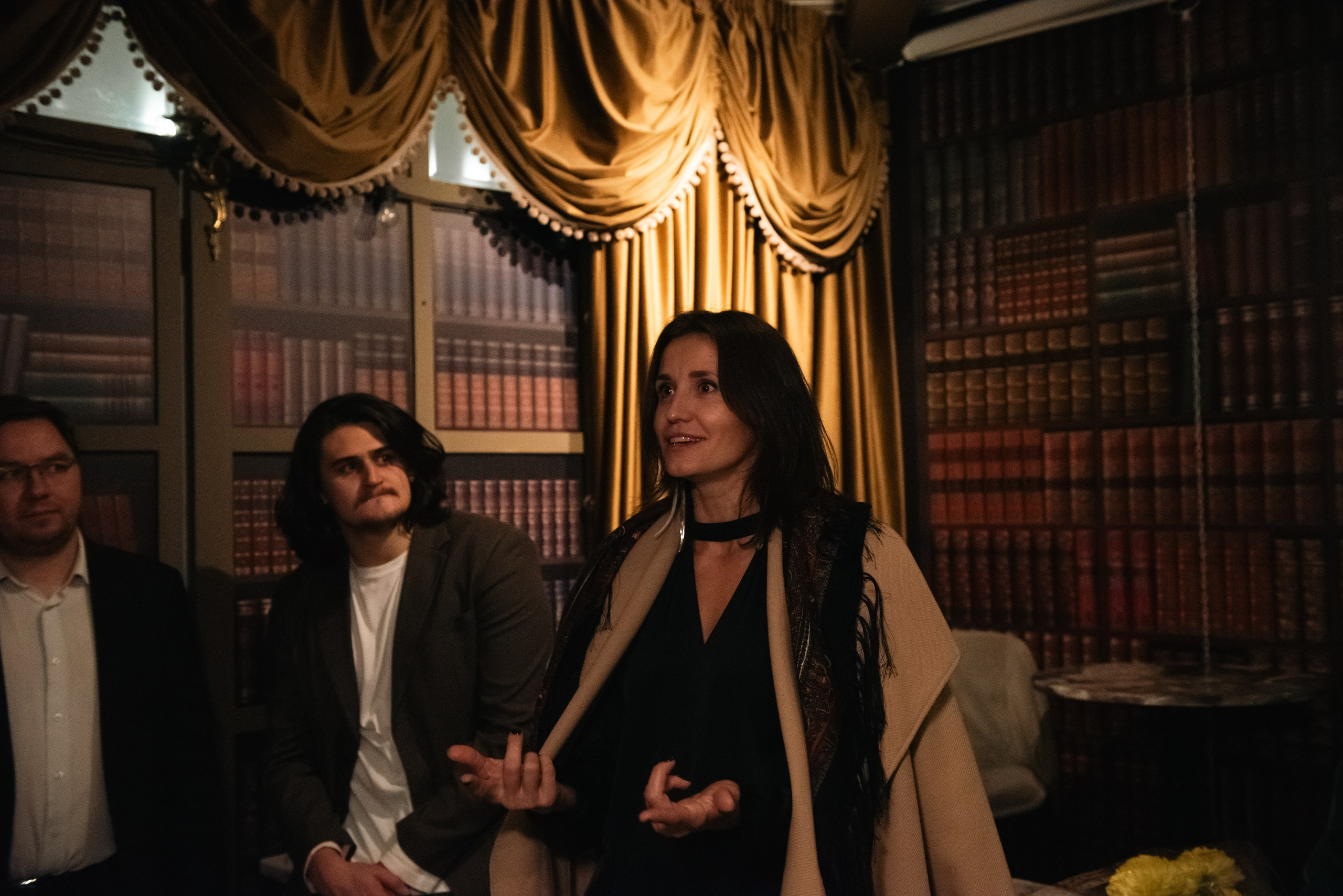 Брюсов-холл, премьера фильма. Фотограф, визажист. Москва