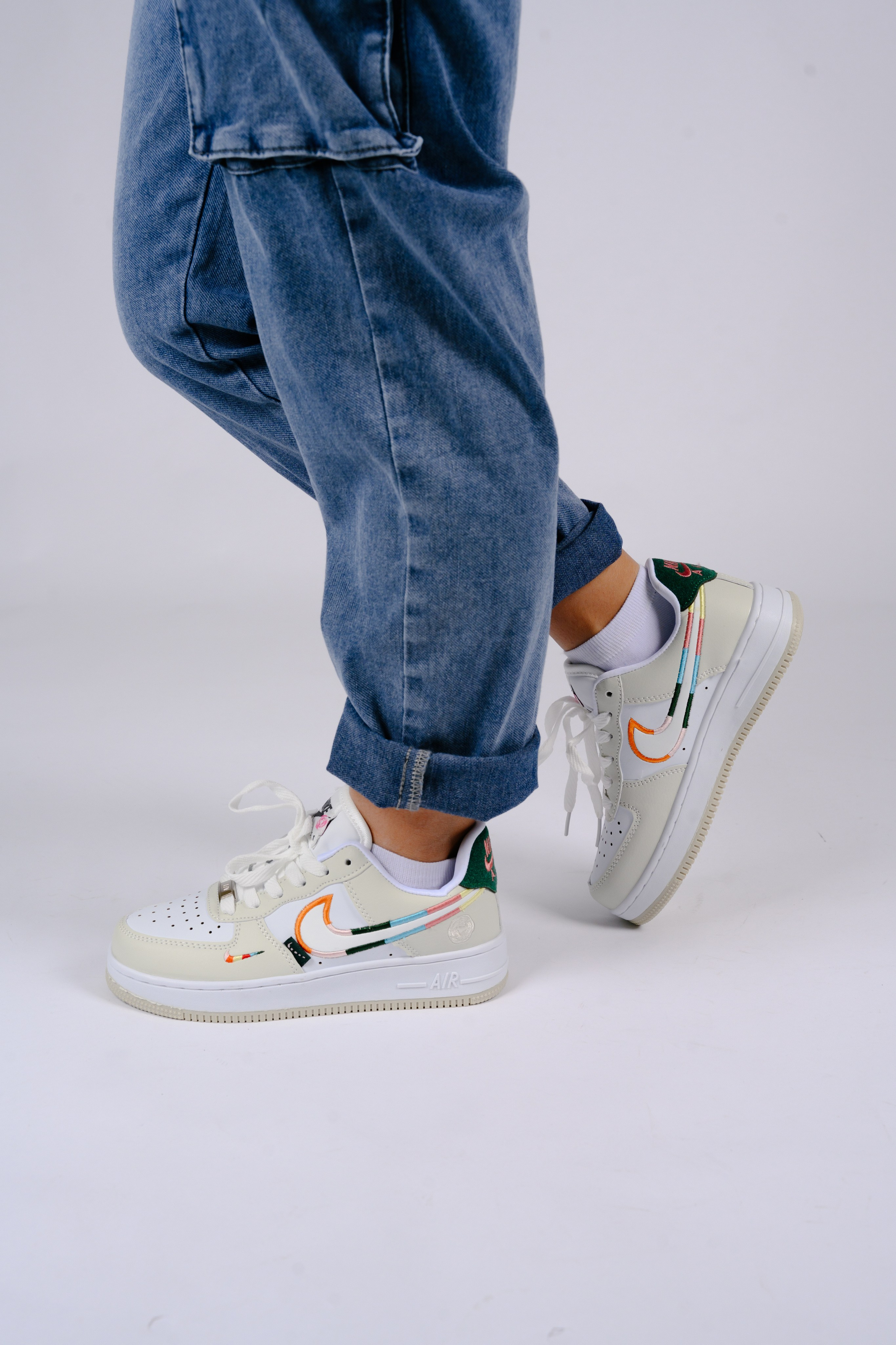 Кроссовки для wb. Фотограф в Красноярске