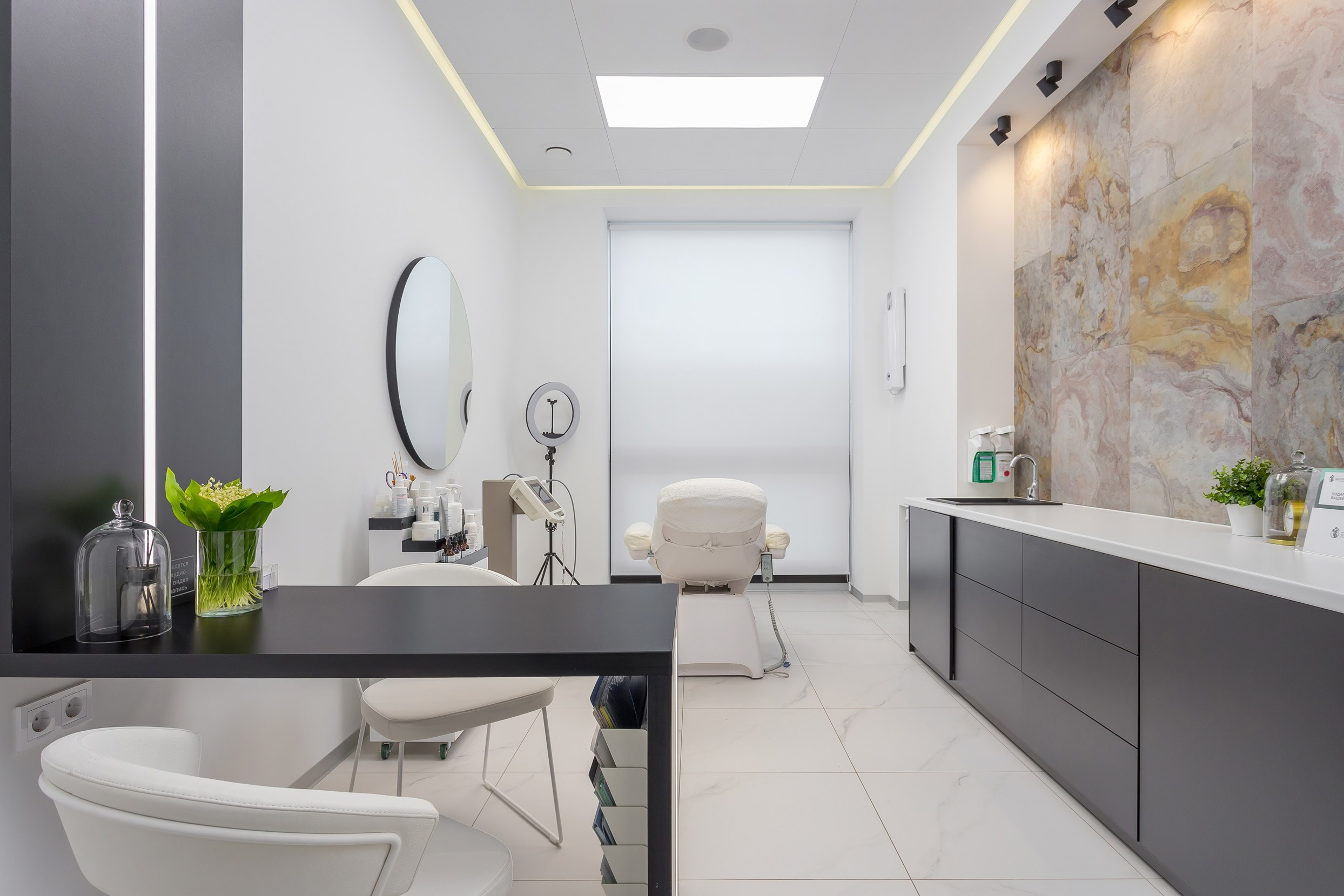 Medical centers. Interior photographer Vitalii in Portland and Vancouver