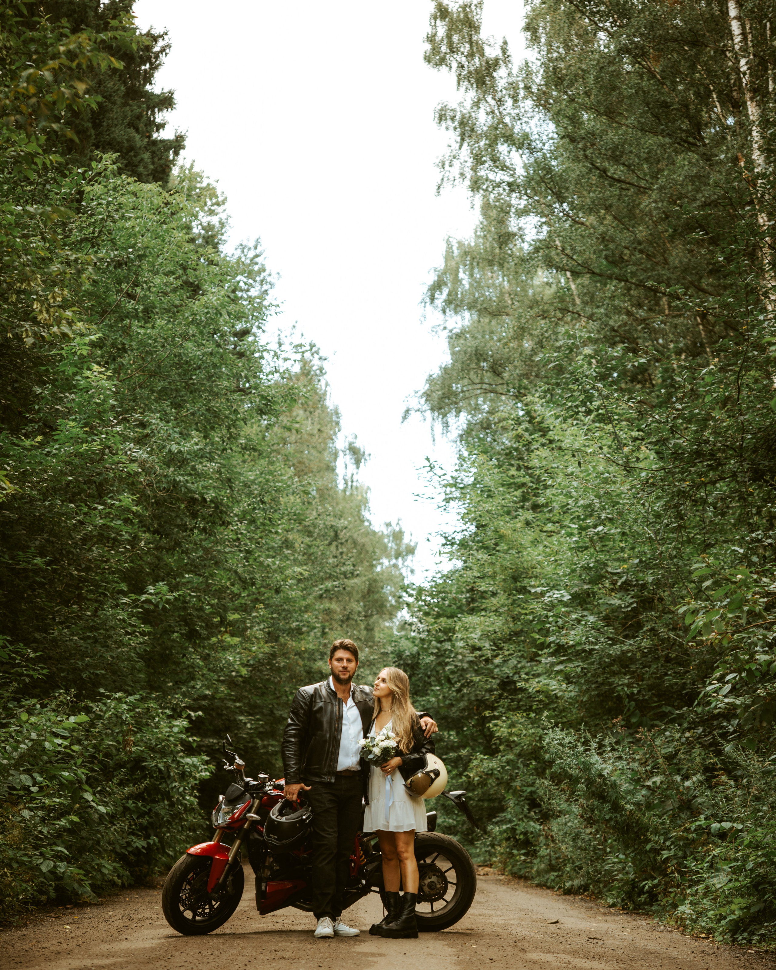 лавстори на мотоцикле