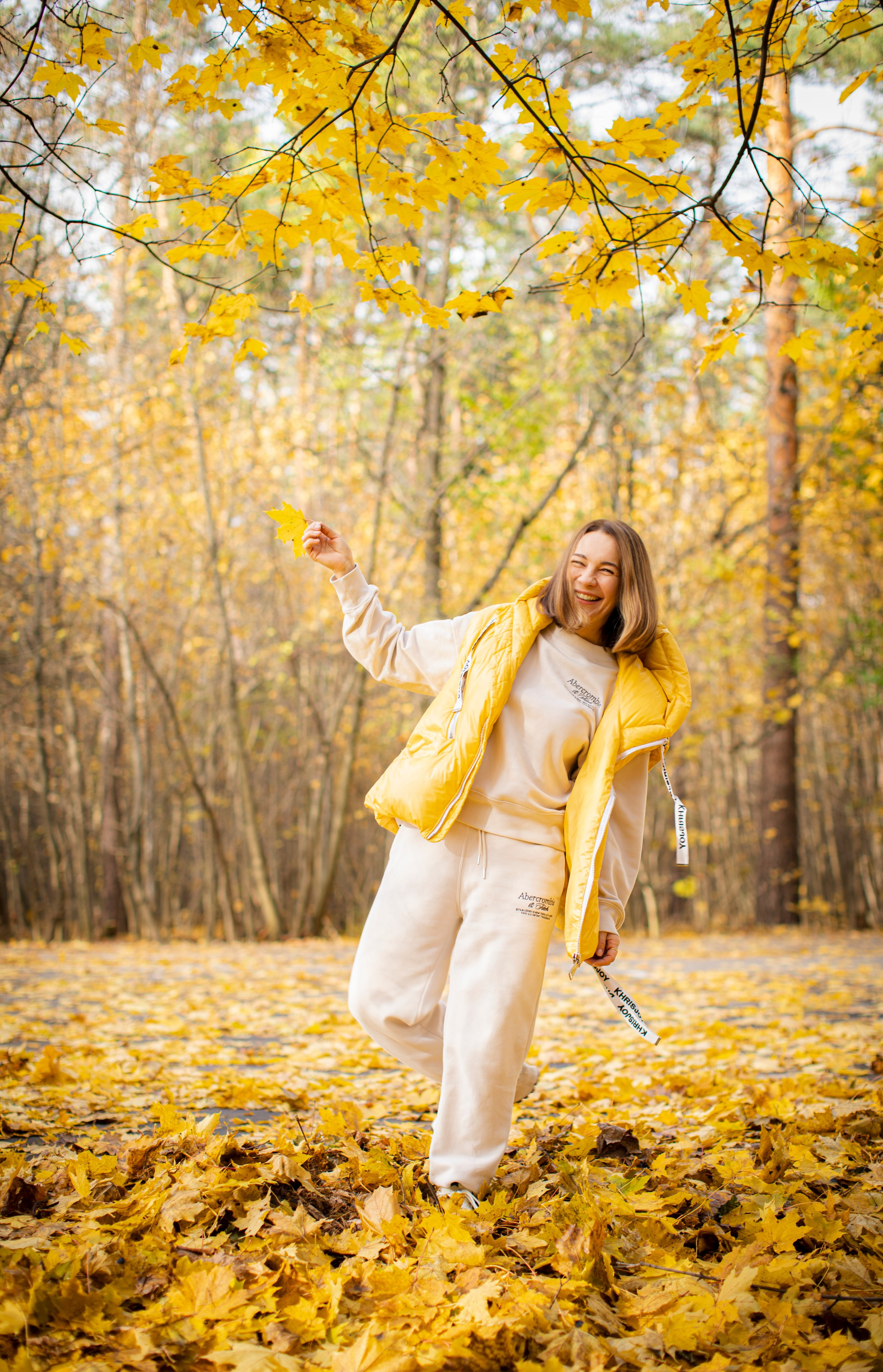 Елена и золотая осень. Фотограф Наталья Штукина