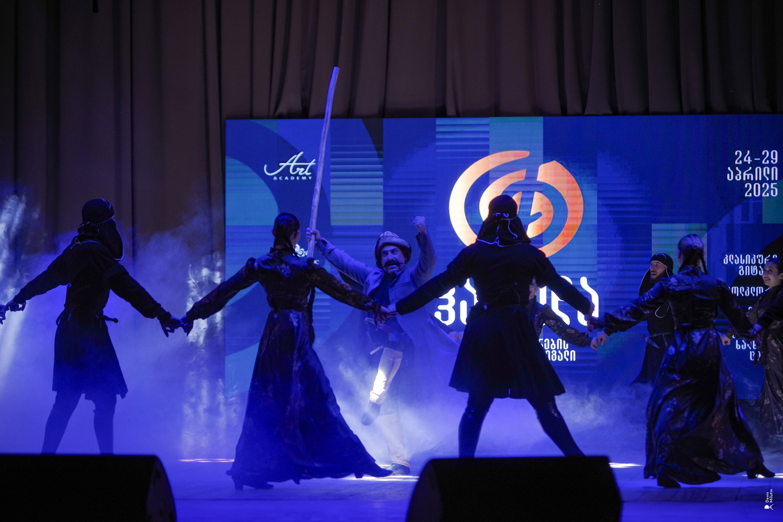 Танцы в Хоби. Портретный фотограф Денис Милютин