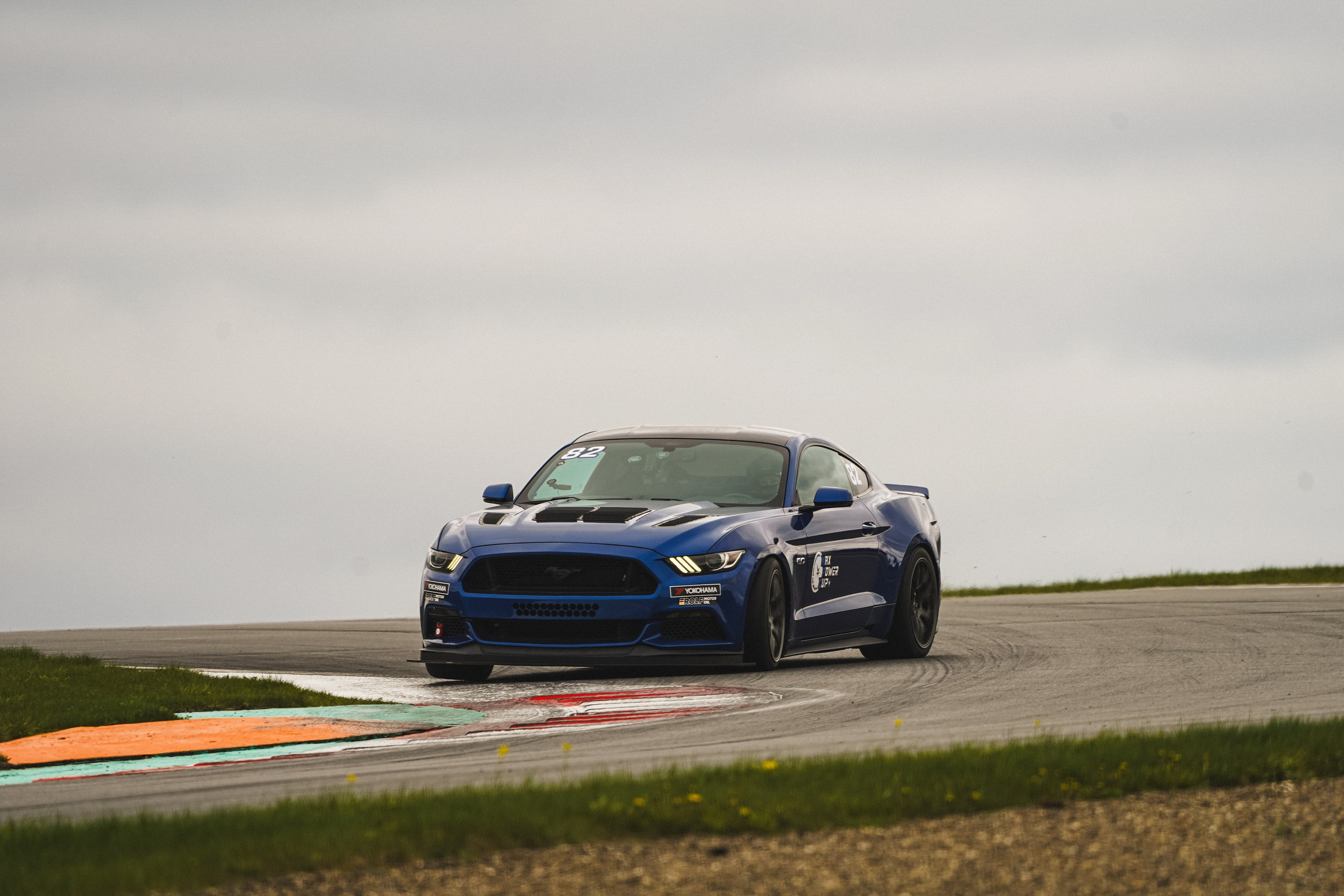 Mustang track days. Автомобильный фотограф Шакая Кирилл