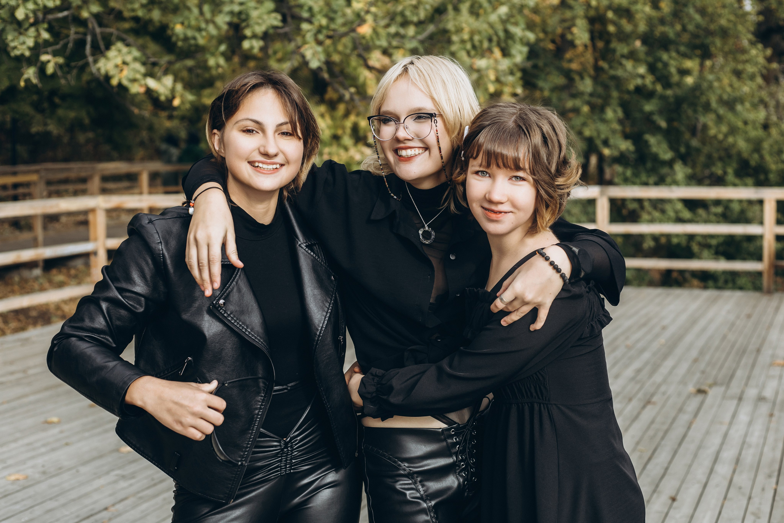 Выпускной класс на альбомы в школе+природа. Портретный и семейный фотограф в Саратове Елена Шустова