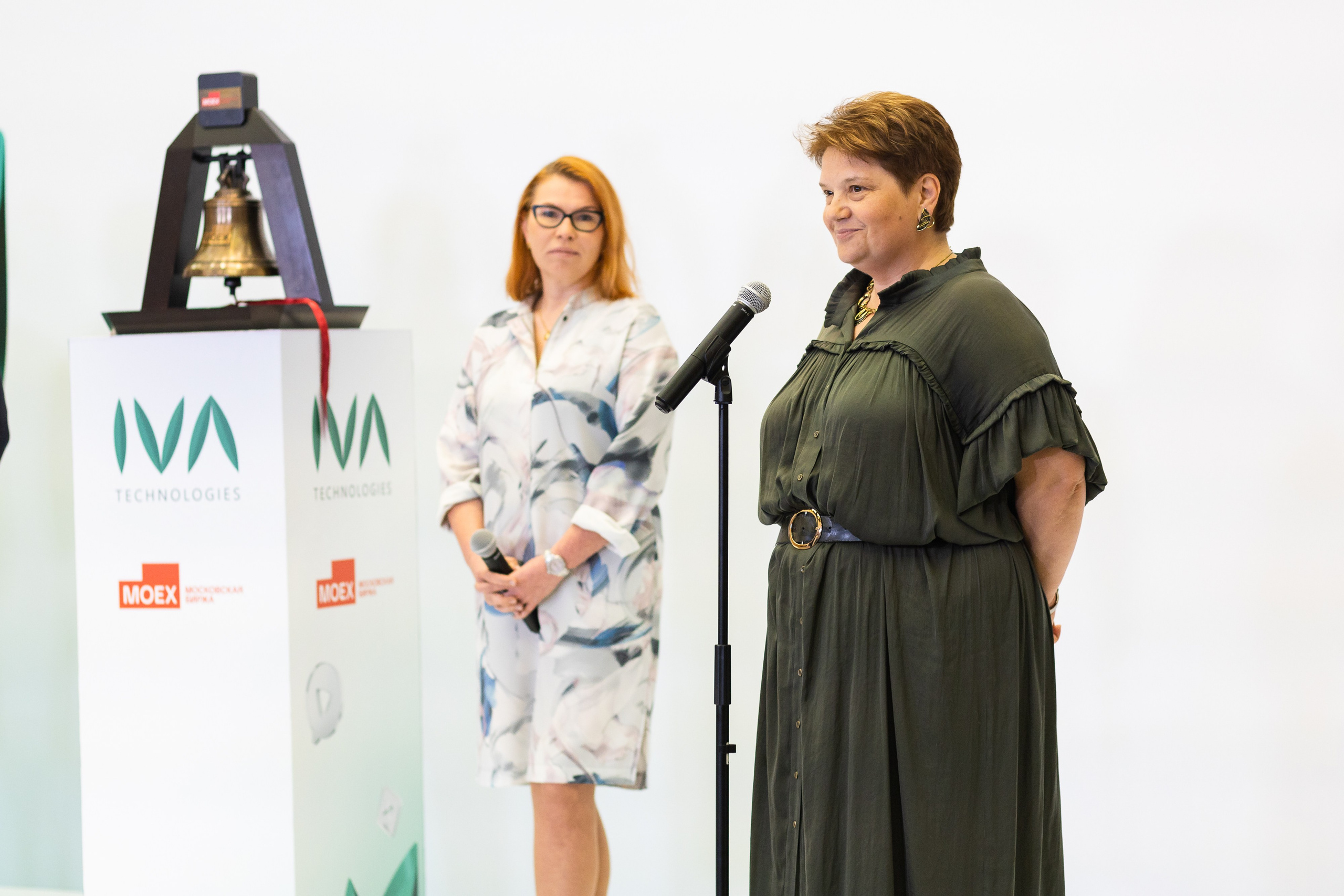 IVA на Московской бирже. Свадебный и портретный фотограф в Королёве Сергей Чихарев