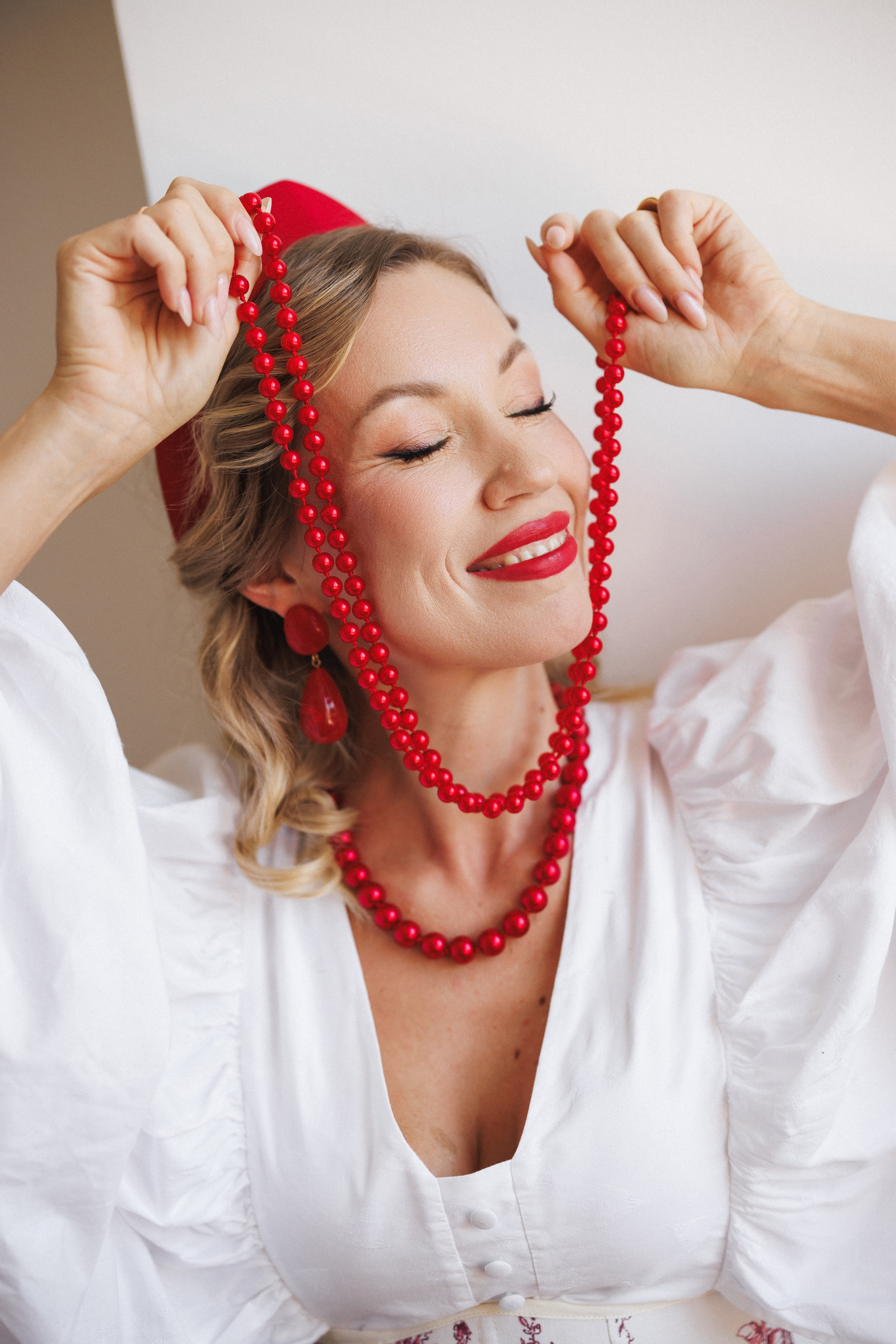 Фотосессия в современном Русском стиле. Фотостудия Лофт потолок, зал «Берлин», город Краснодар. Семейный и детский фотограф в Краснодаре Анна Трашкова