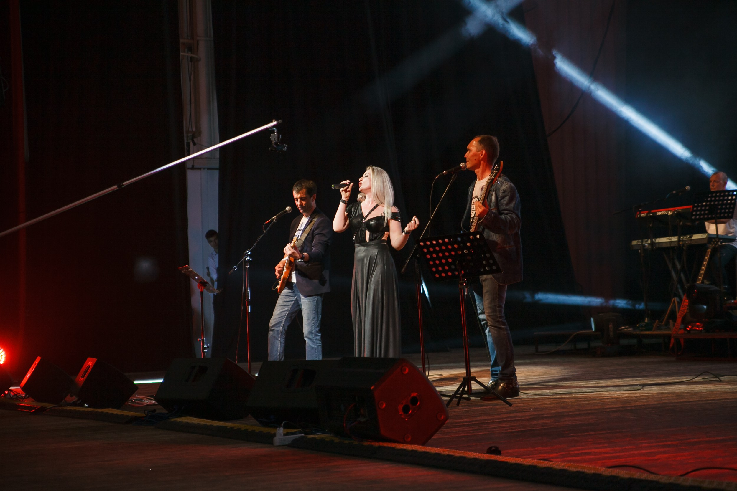 ЦКЗ перезагрузка ХХ века. Свадебный и детский фотограф в Волгограде Слава Белов