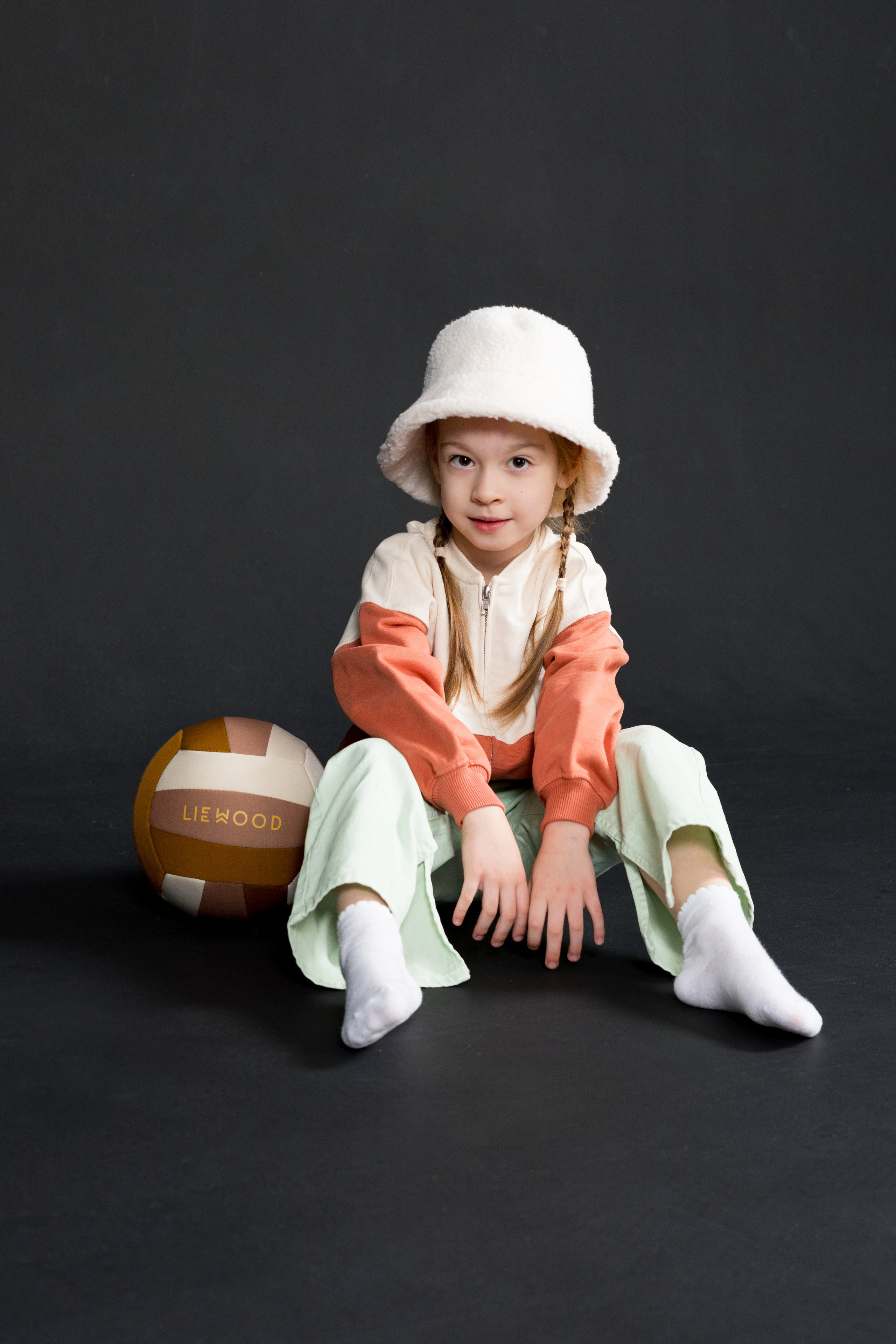 Лиза, 4 года. Детский и контент фотограф Надя Волкова Санкт-Петербург