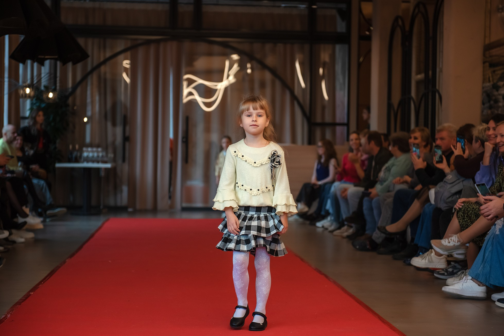 HAPPYkids дефиле в день мамы. Семейный и коммерческий фотограф в Сочи Александр Бодунов