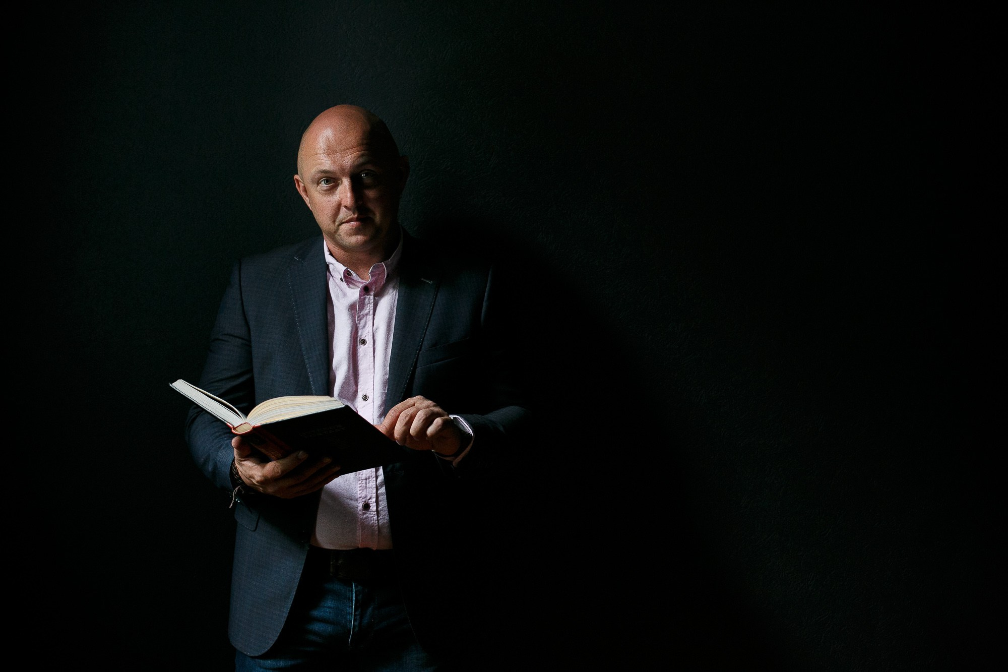 ВЛАДИМИР ХАННИНЕН. Рабочая сторона — бизнес портрет и репортаж в Санкт-Петербурге