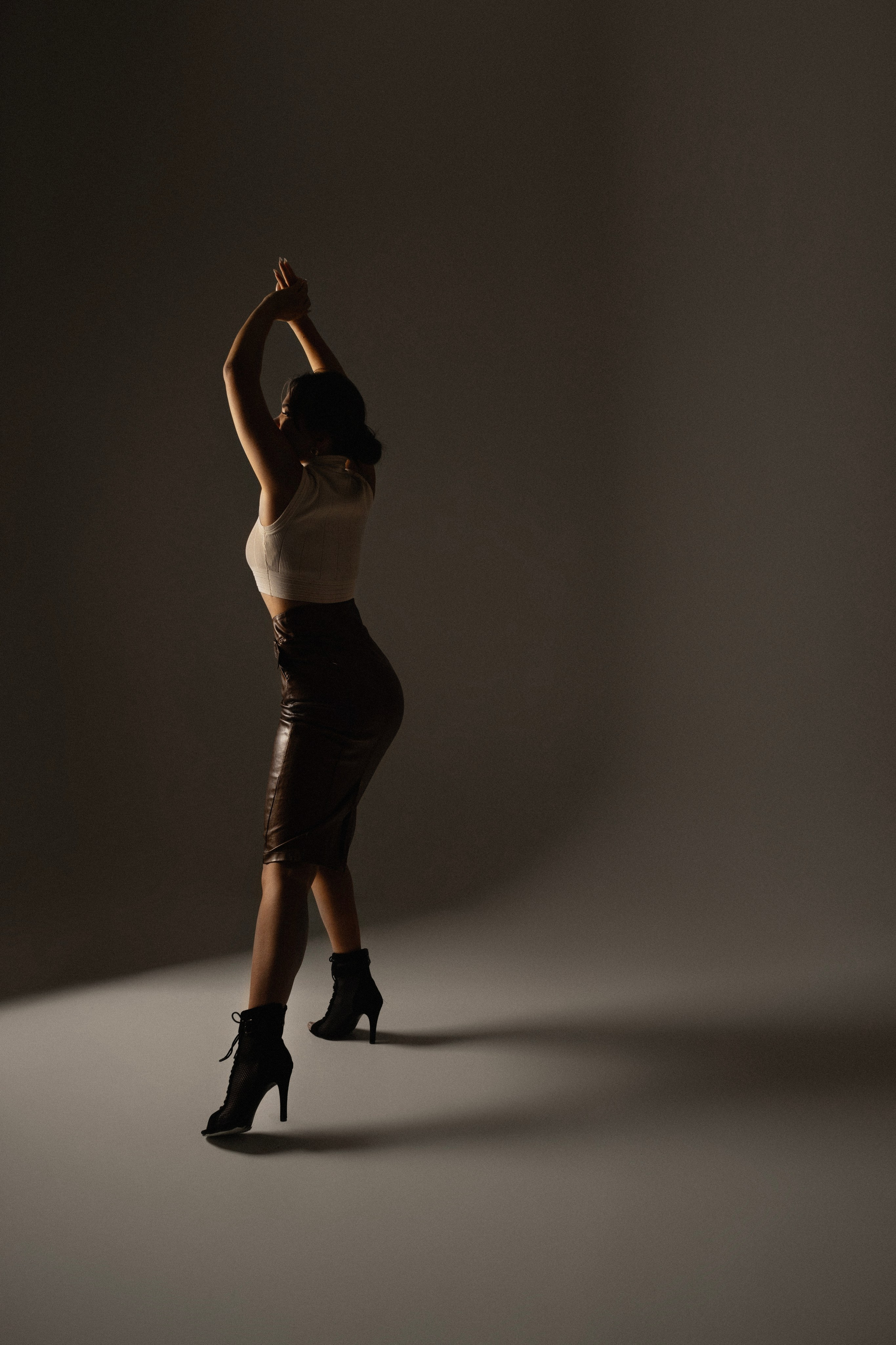 Студийная съёмка. Женский фотограф в Санкт-Петербурге, Москве и весь мир Алёна Мамаева