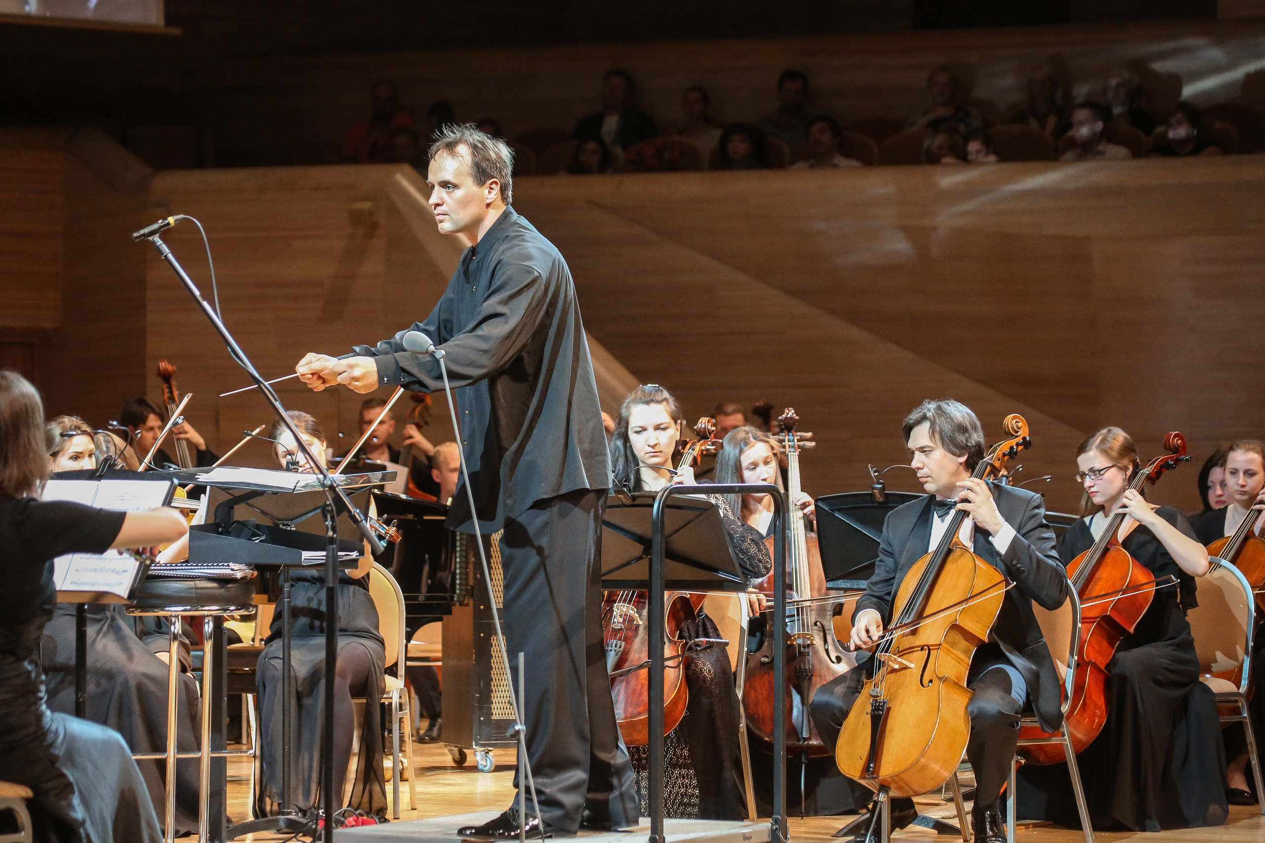 Музыкальные таланты Содружества. Дарья Письменюк / Darya Leitstern — фотограф, музыкант, журналист, путешественник