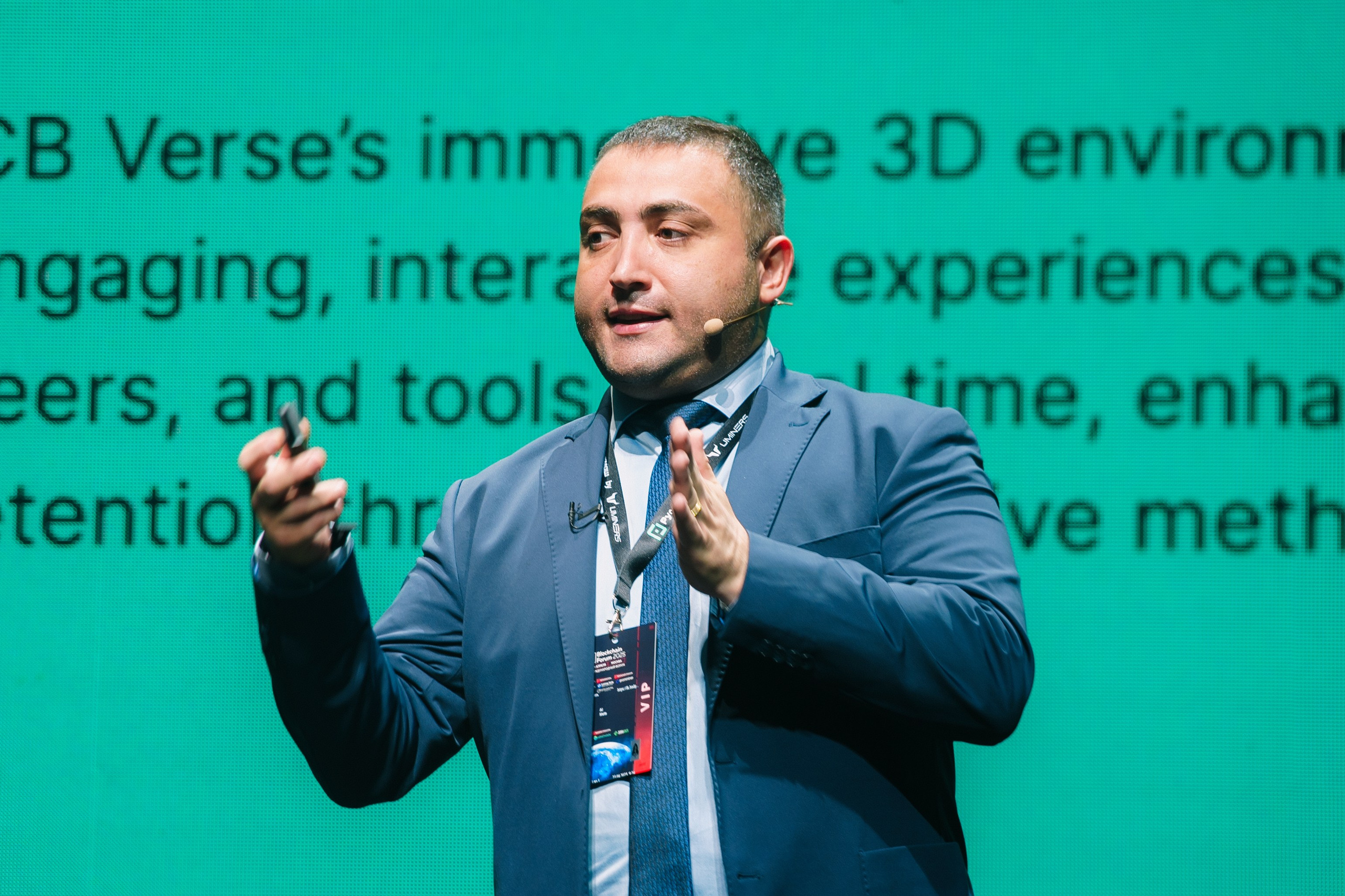 Blockchain Forum 2025. Ilya Foxy — автомобильный фотограф