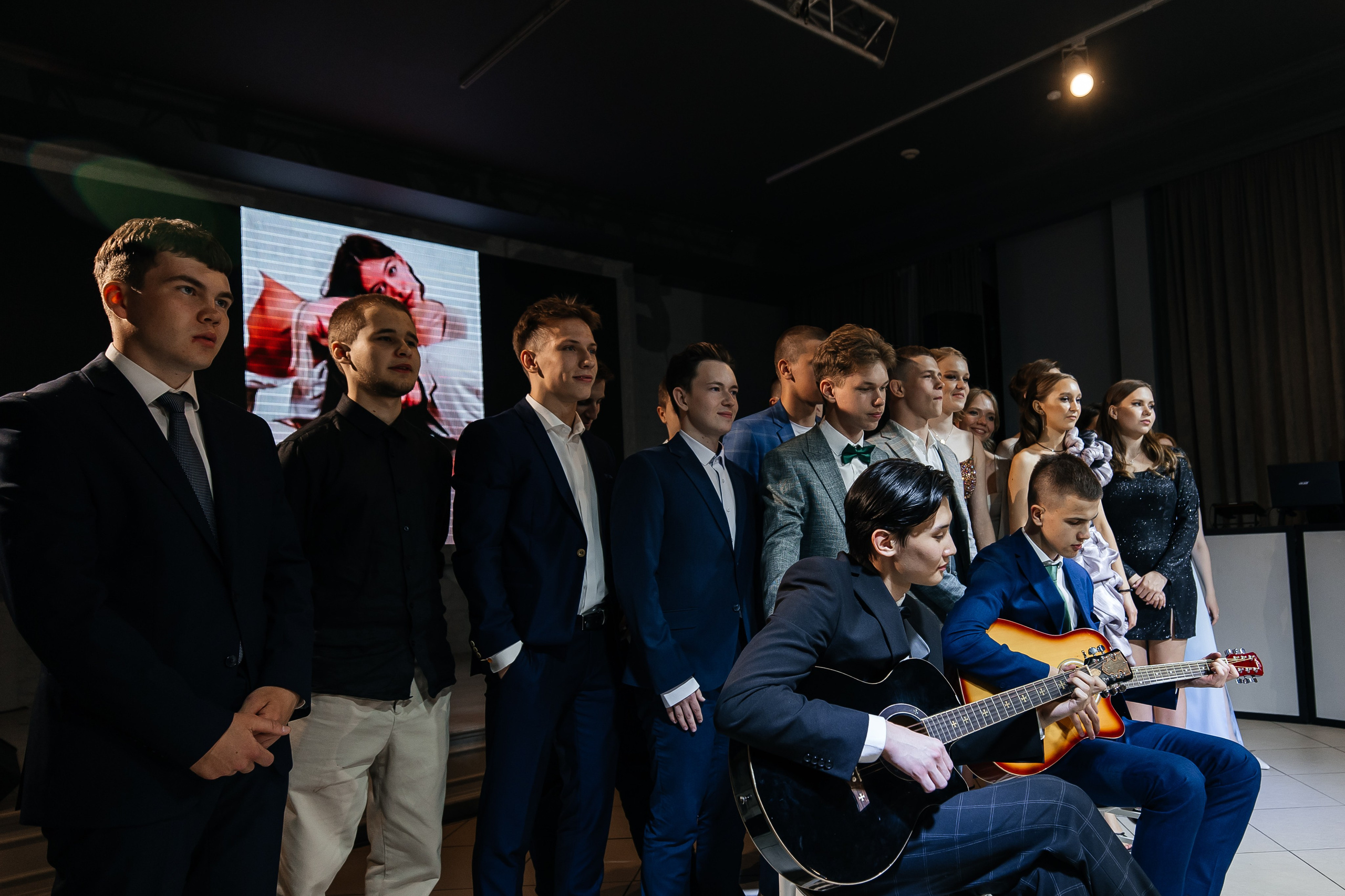 2023-06-23 Выпускной МБОУ СОШ № 10. Фотограф в Красноярске