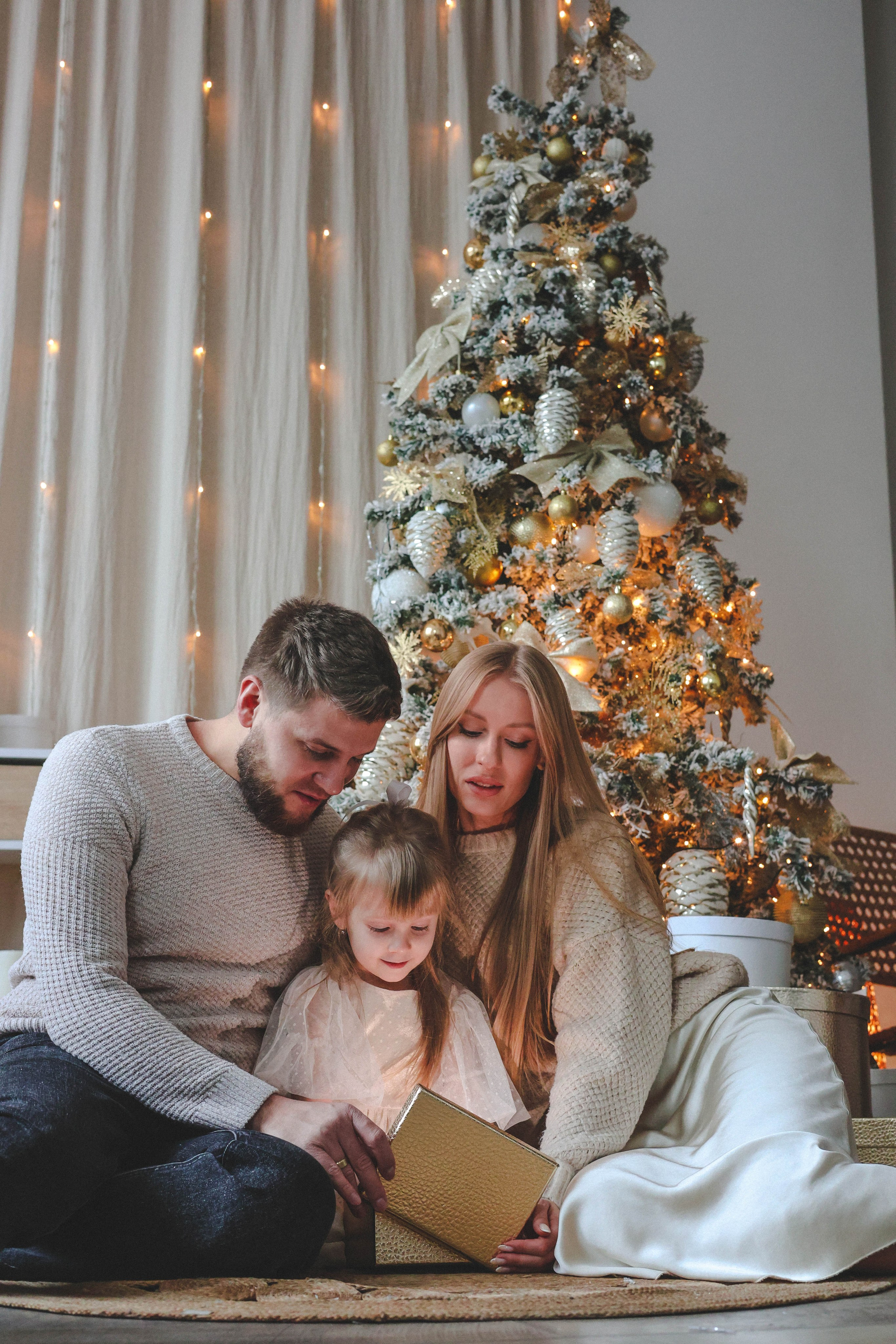 Новогодняя история «Кира и ее семья». Фотограф в Москве Анастасия Калинина