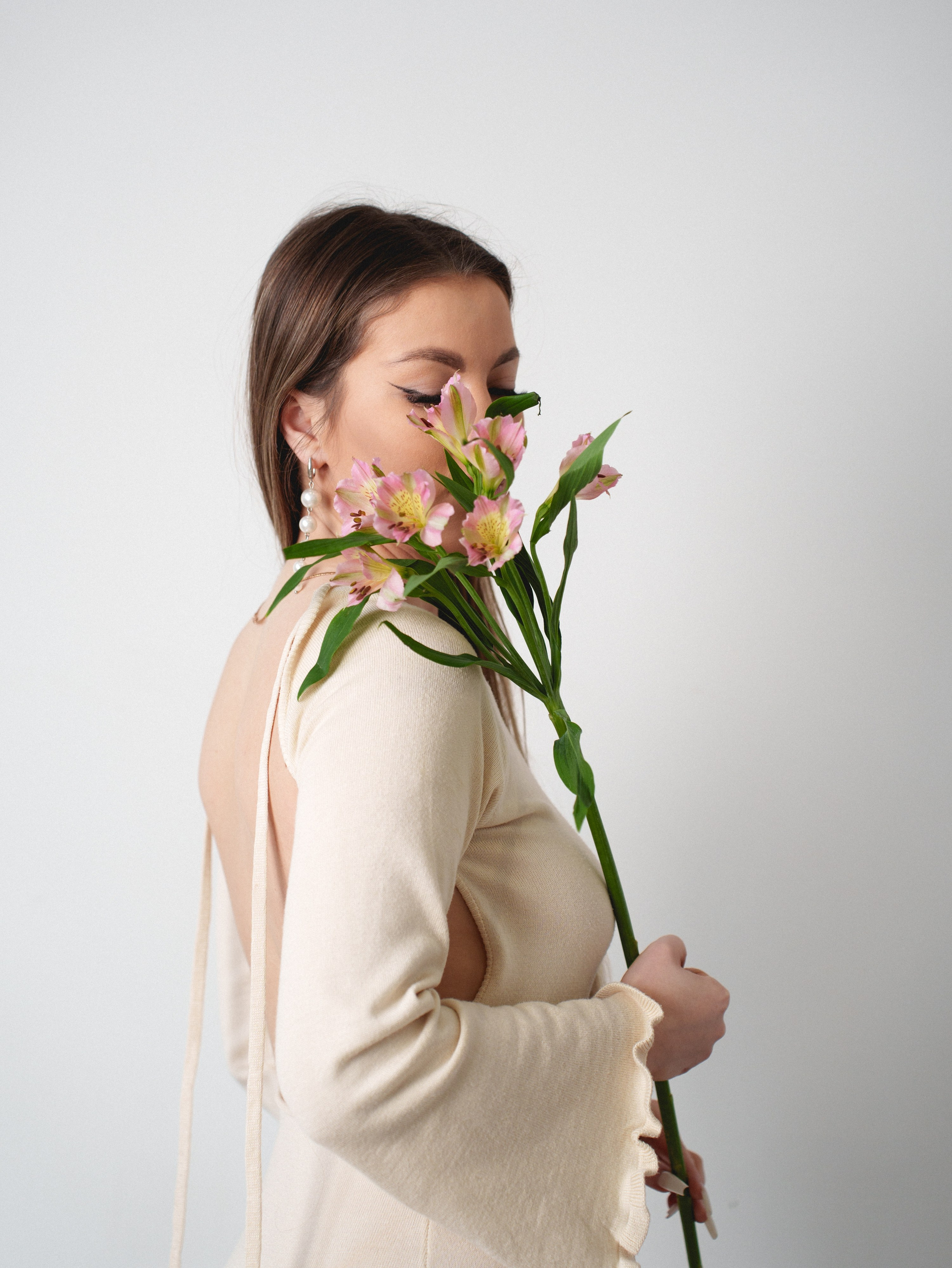 Цветы (контент к 14 февраля). Иван Упоров — фотограф, рилсмейкер чебоксары