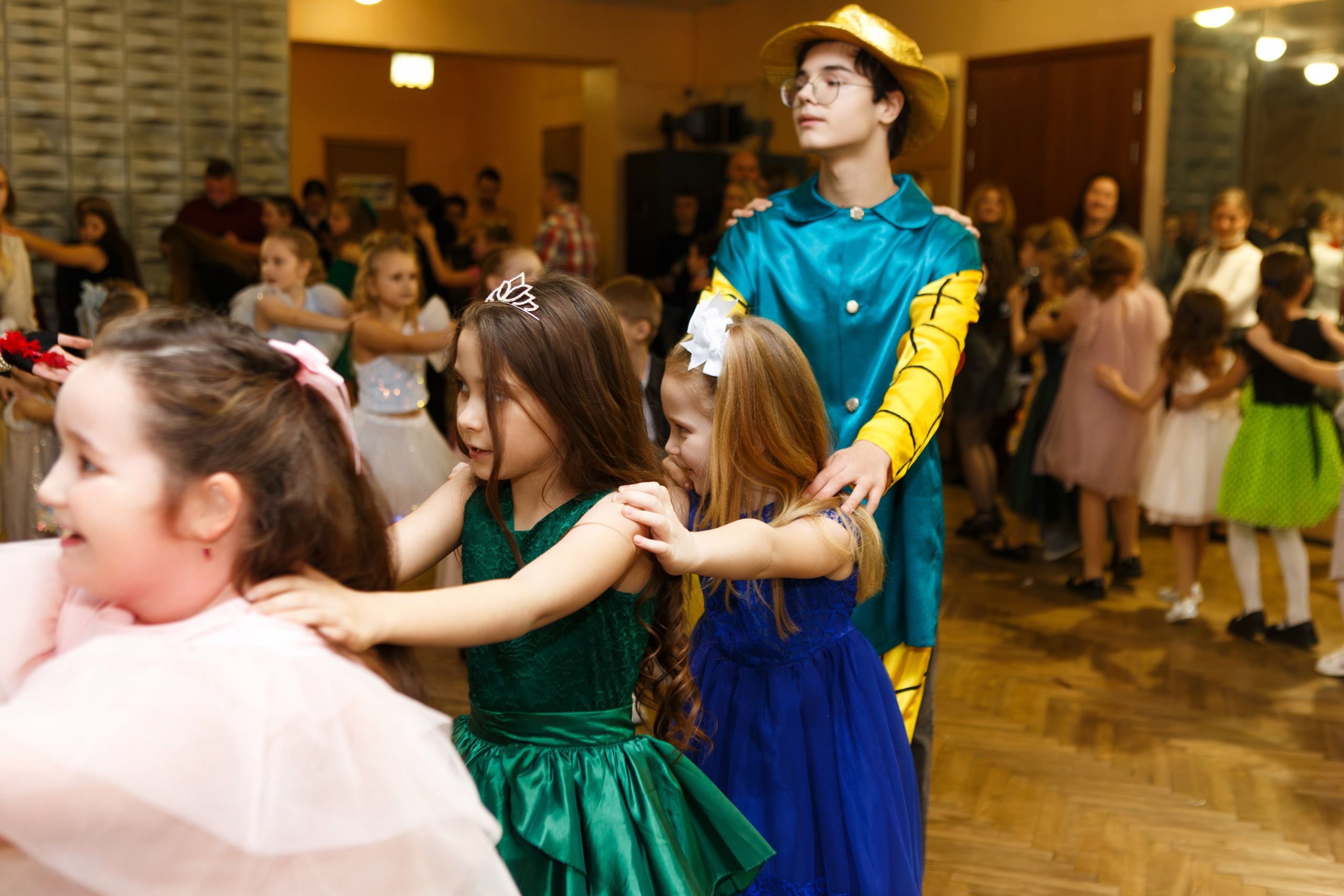 Театр-студия «ОК"ФАНТАЗИЯ» — „НОВЫЙ ГОД С ФАНТАЗИЕЙ“. Профессиональный фотограф в Мценске и Орловской области