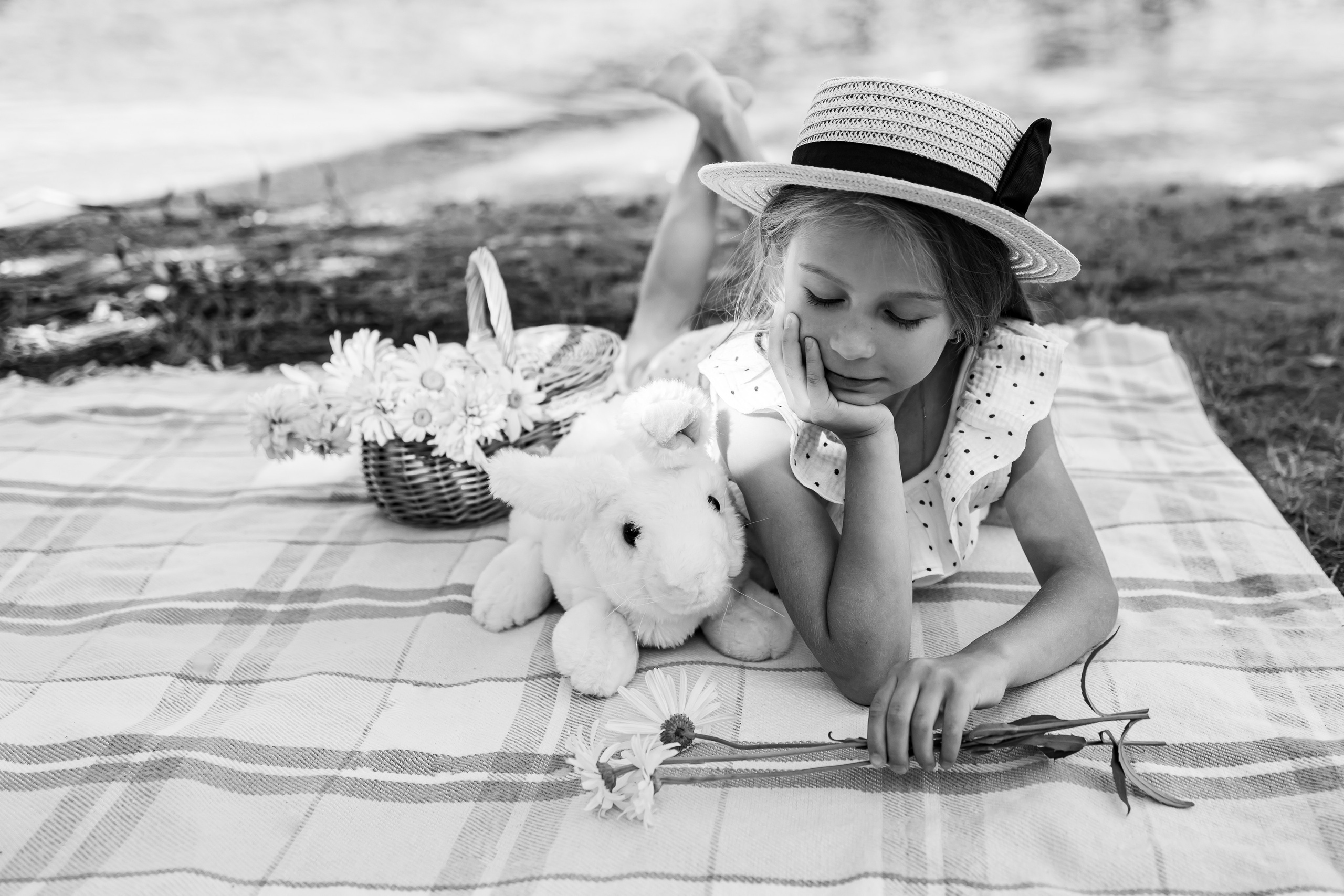 Настя и Катя пикник. Оксана Ромашкина- семейный и ньюборн фотограф из Москвы