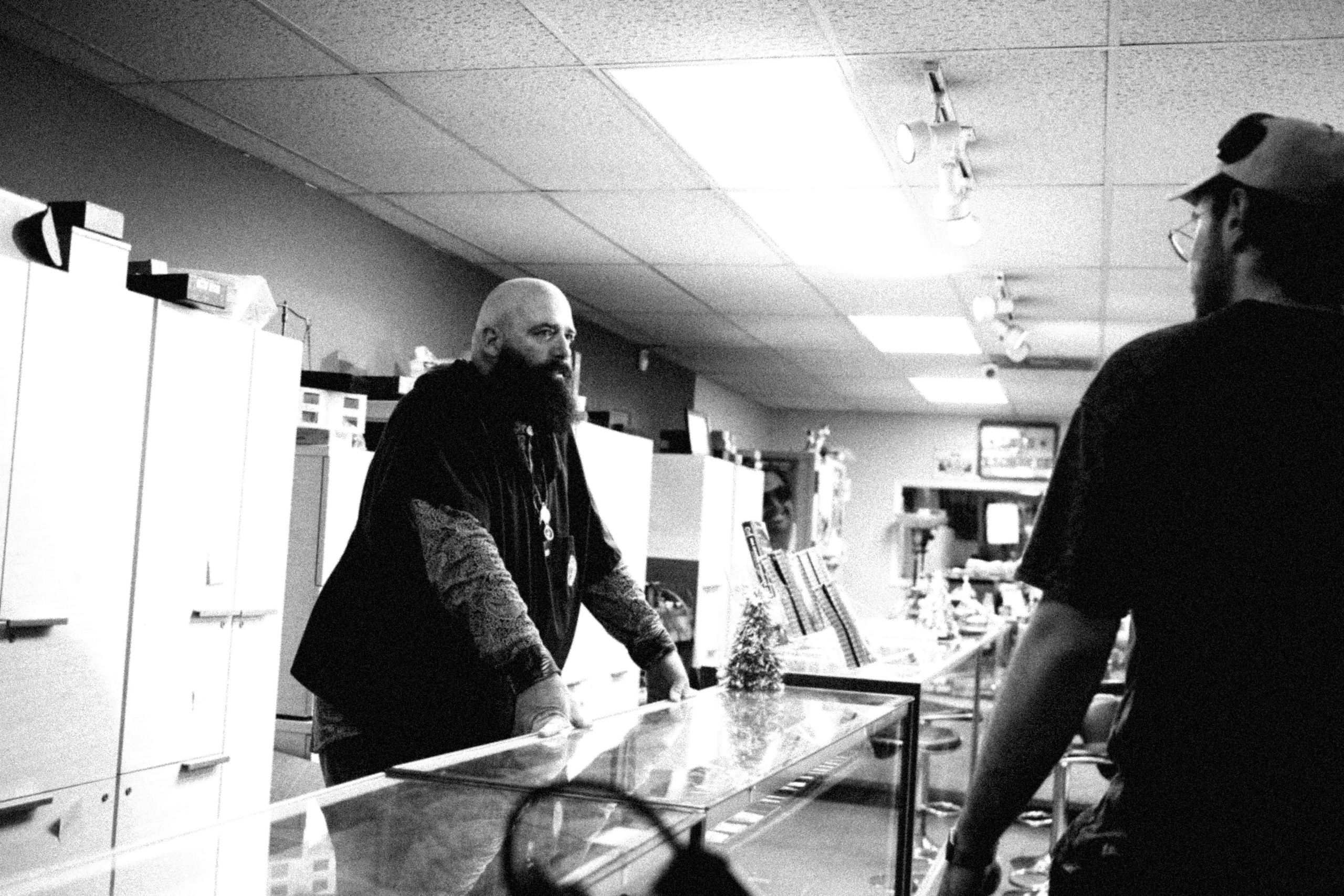 Behind the scenes. Portrait and backstage photographer Nina Crane