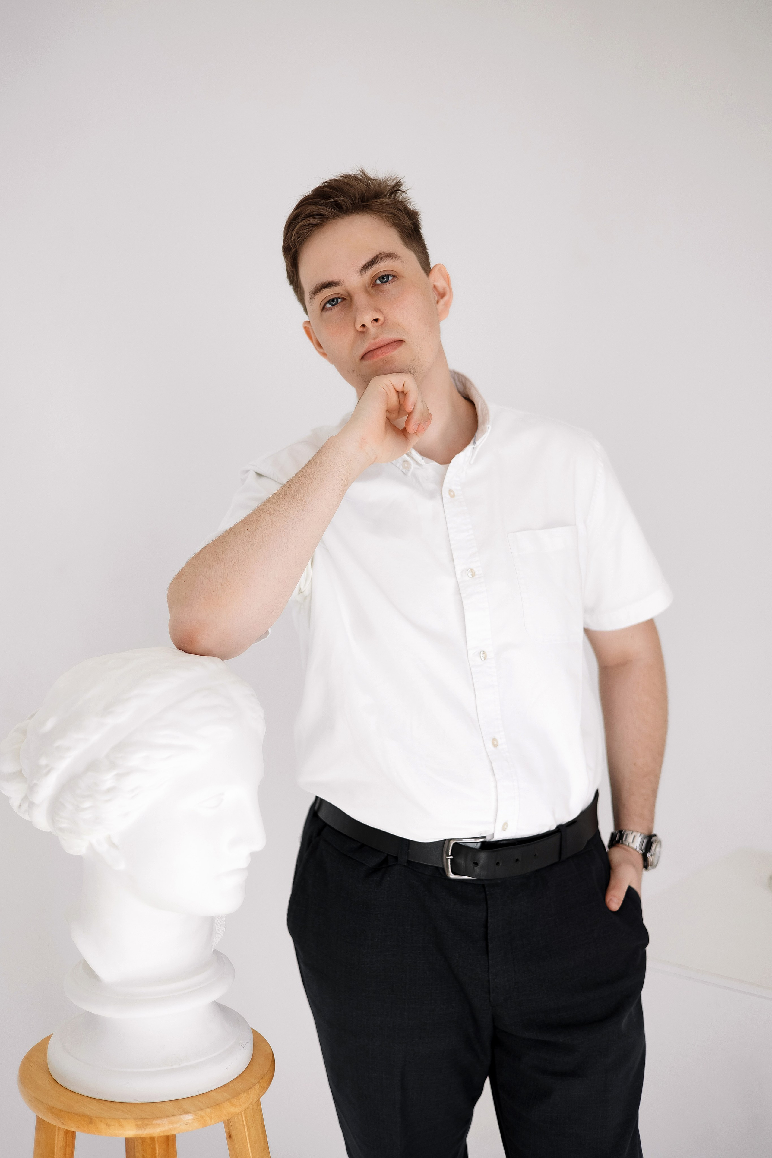 11 класс съемка на циклораме. Фотограф Любовь Корниенко, Примоский край