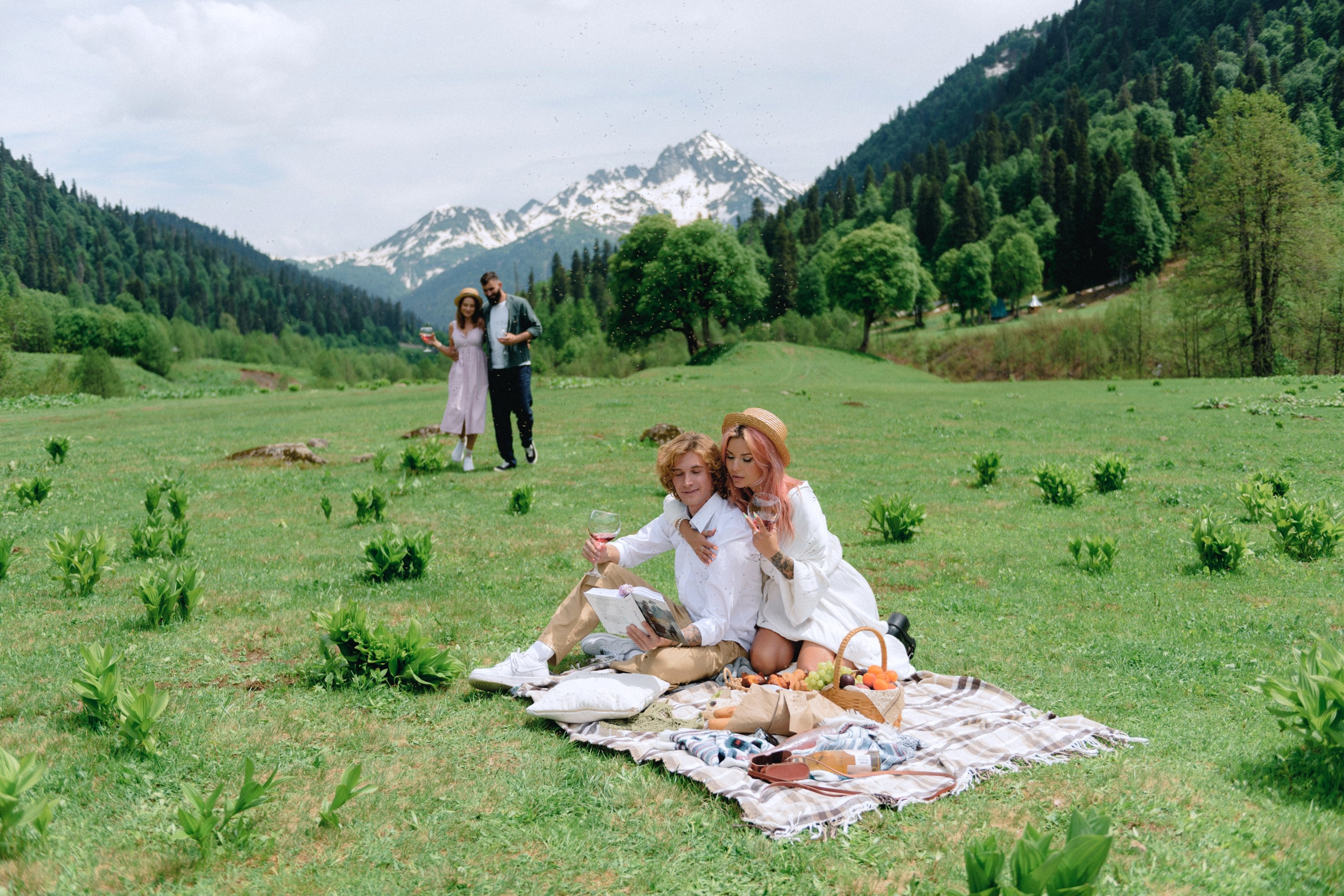 Alpine meadows phototour|The Italian Dolomites Love Story photoshoot. Fedor Lemeshko — Destination Wedding and Family Lifestyle photographer