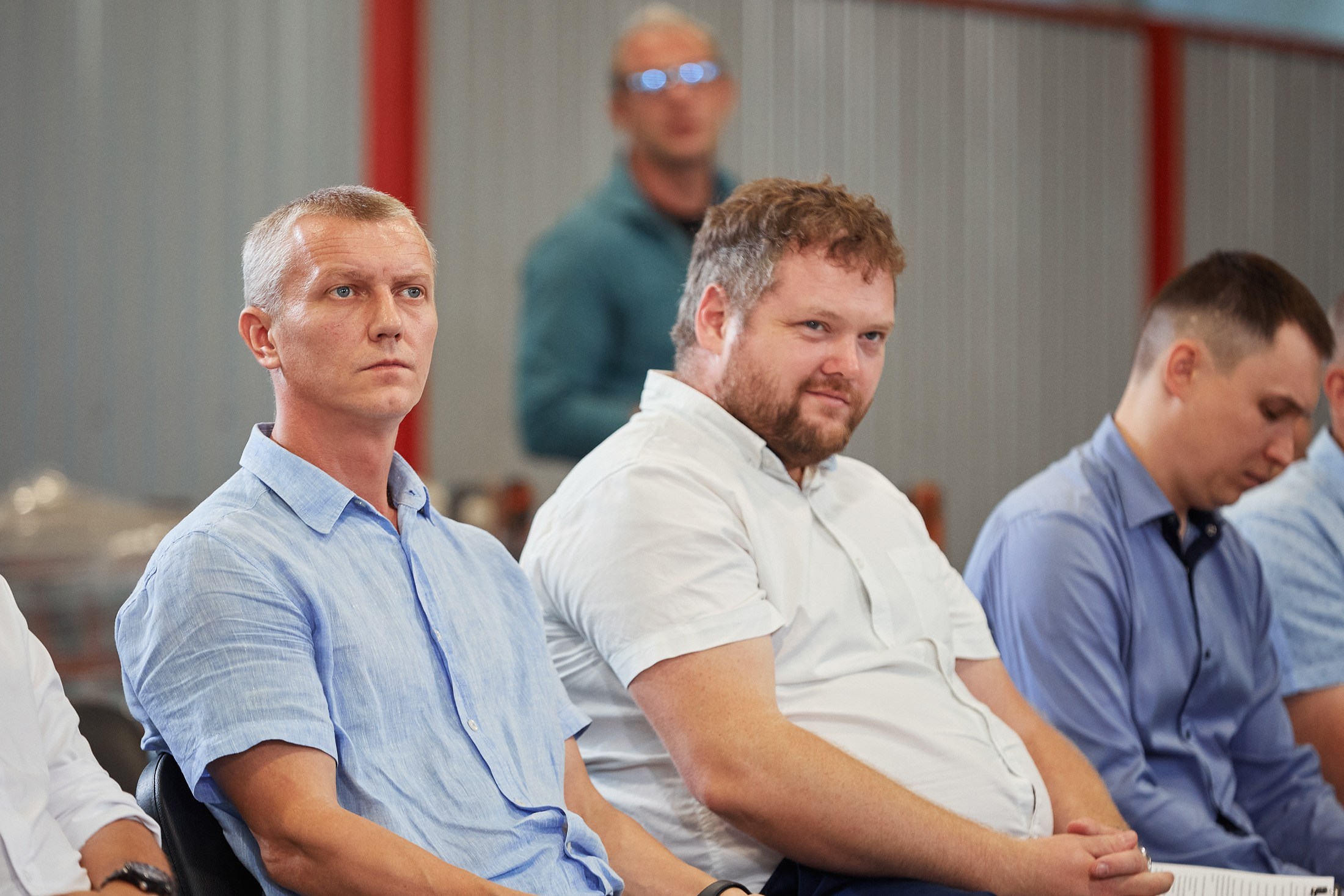 EMG / Международный форум / Презентация нового высокоточного станка. Антон Артюшин, портретный фотограф. Москва