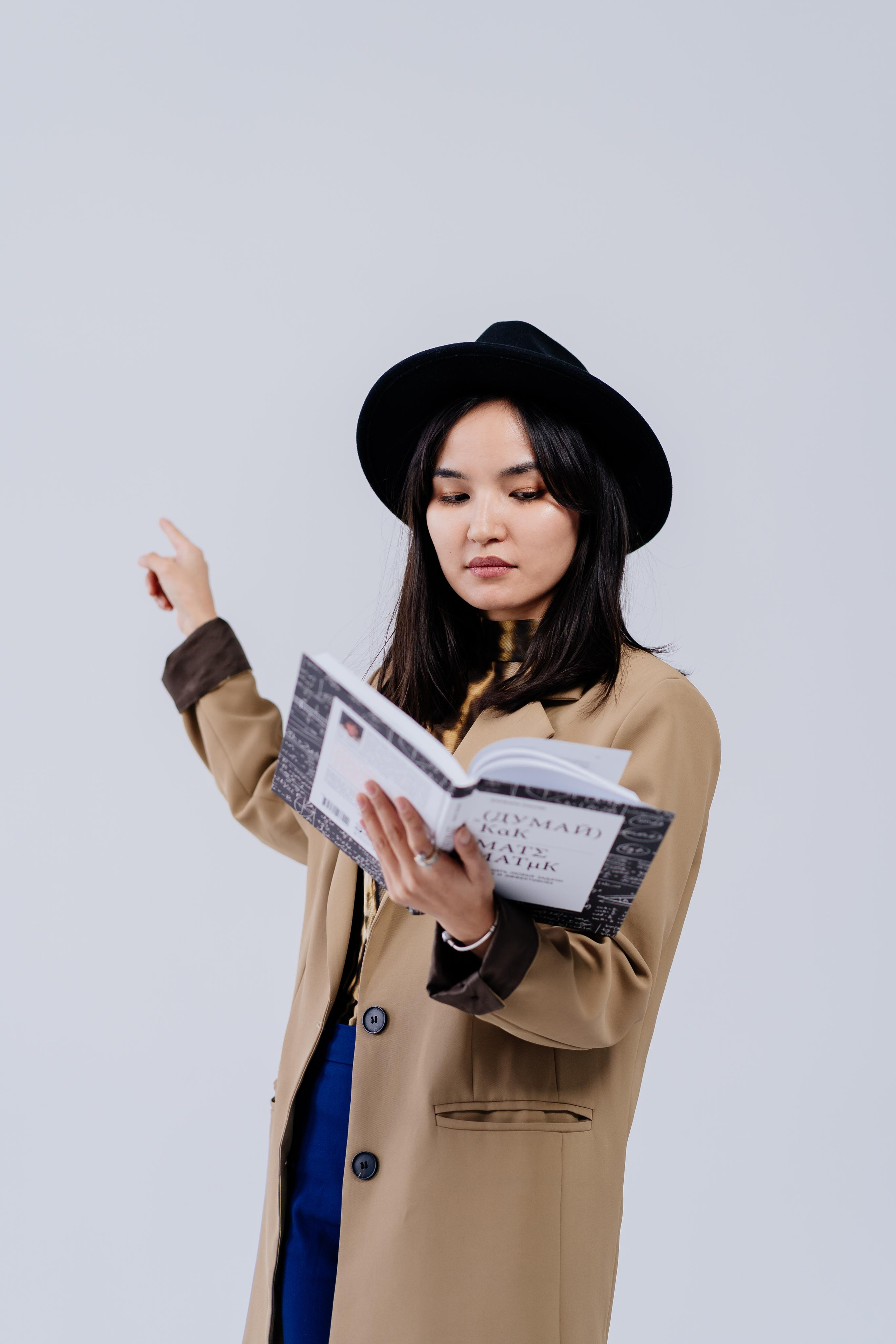 Преподаватель по математике Инабат. Репортажный фотограф в Астане — Диана Калтаева, портретный фотограф