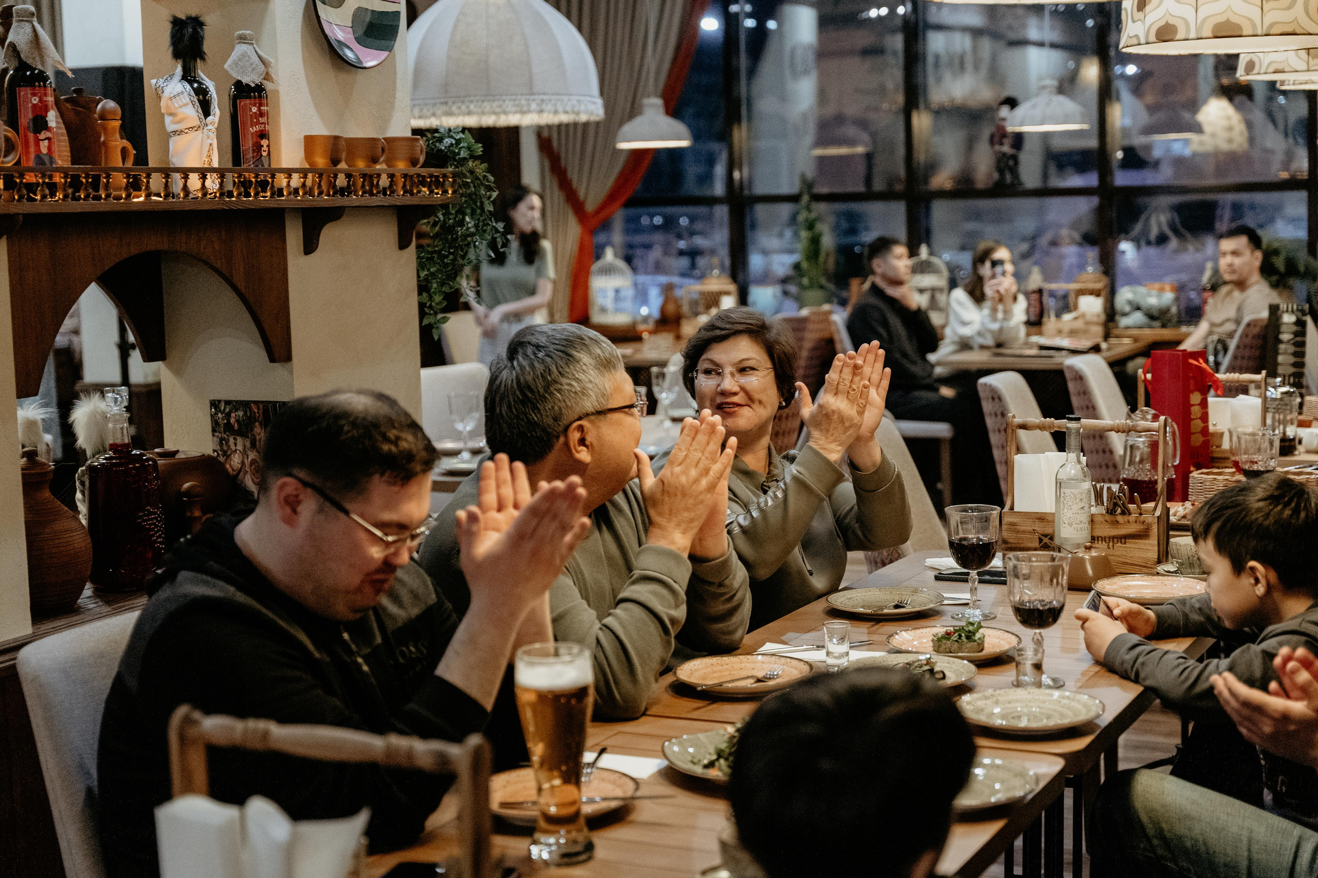 «Хачапури тетушки Марико». Репортажный фотограф в Астане — Диана Калтаева, портретный фотограф