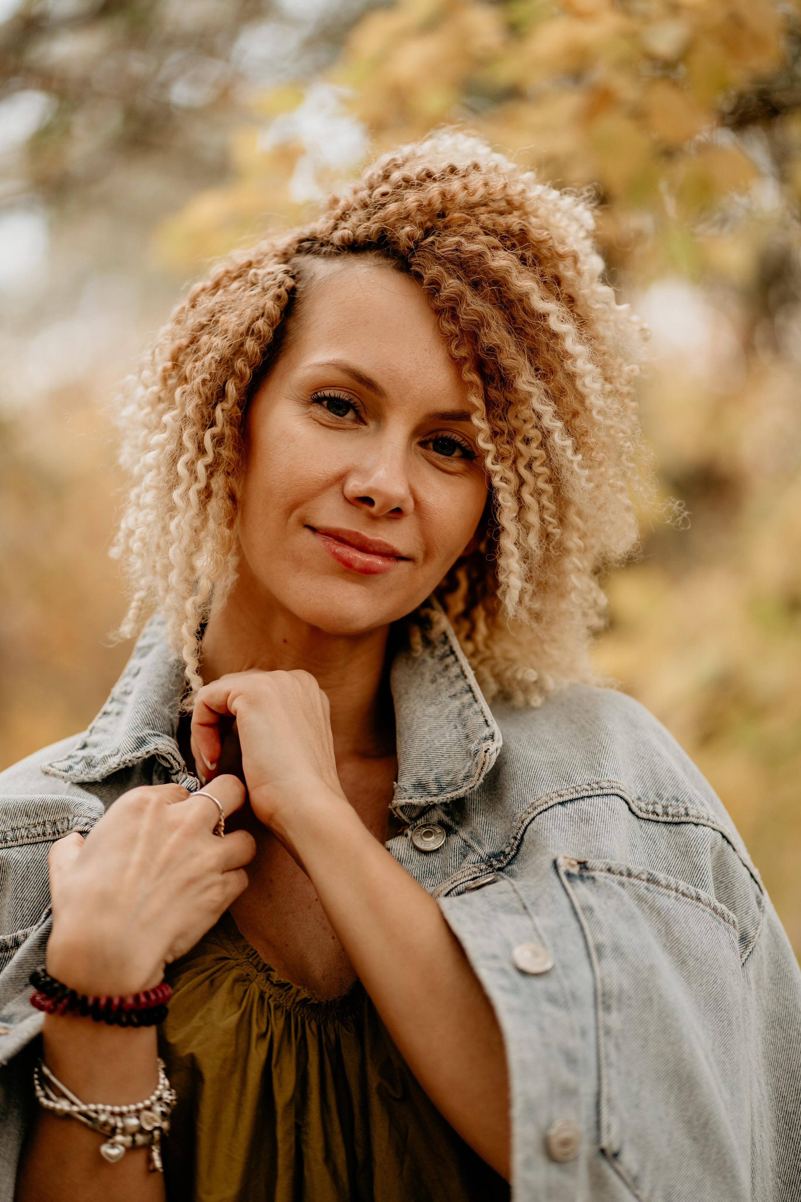 Дизайнер Виолетта. Репортажный фотограф в Астане — Диана Калтаева, портретный фотограф