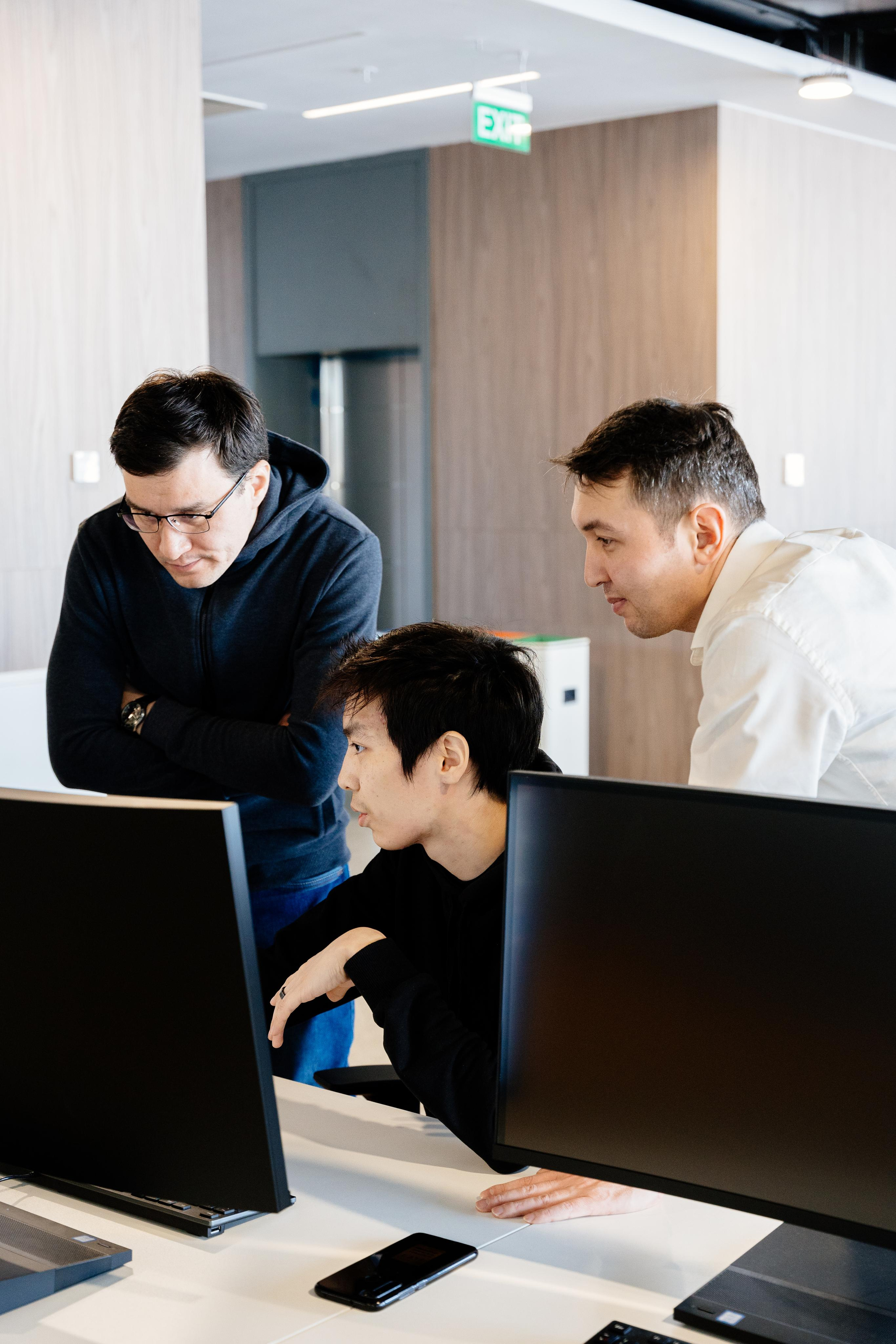 Стартапы в IT. Репортажный фотограф в Астане — Диана Калтаева, портретный фотограф