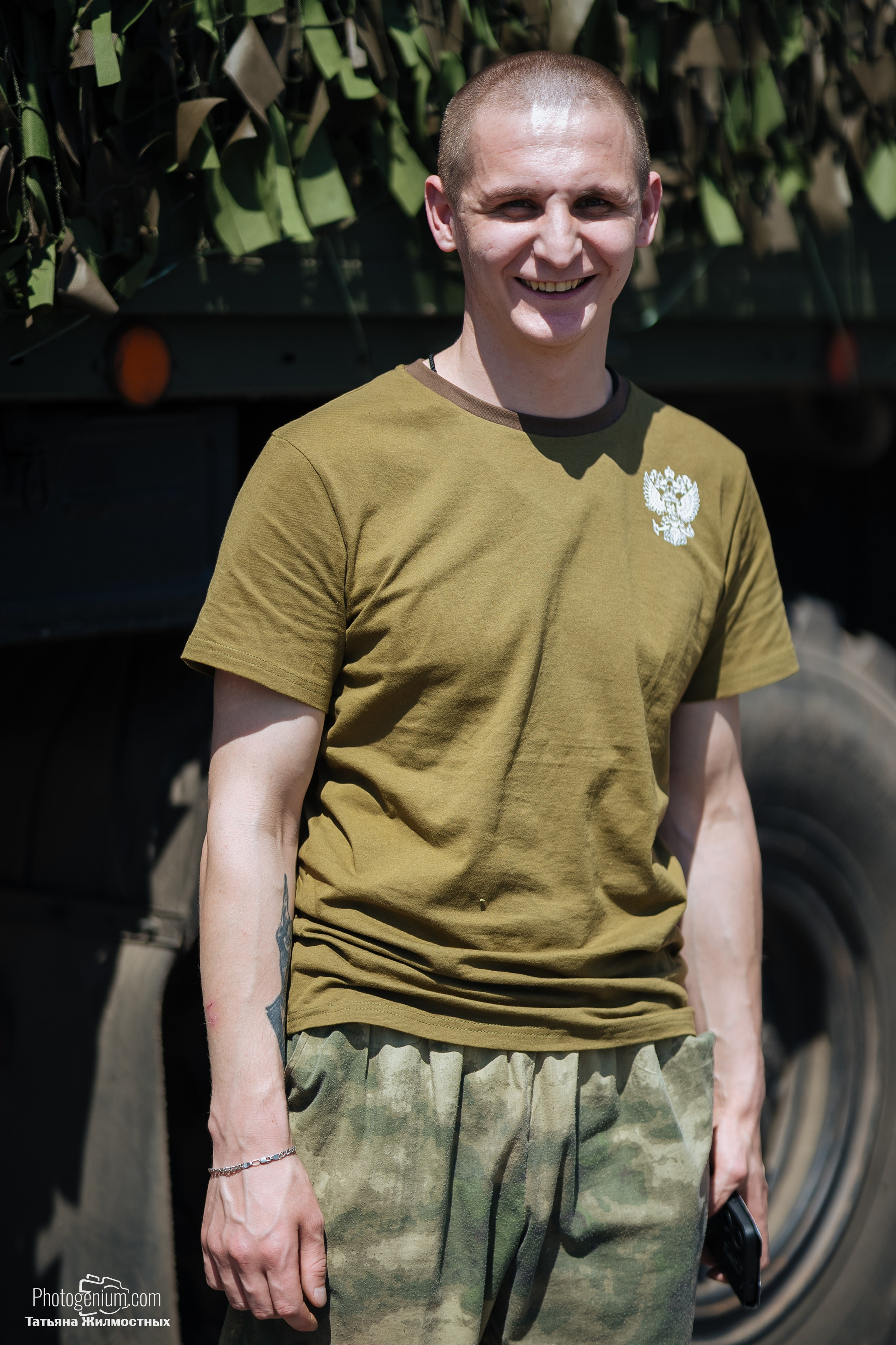 8 июня «Патриоты из Курска» сбор гуманитарной помощи у кинотеатра «Родина». Фотограф Нижний Новгород Татьяна Кейод