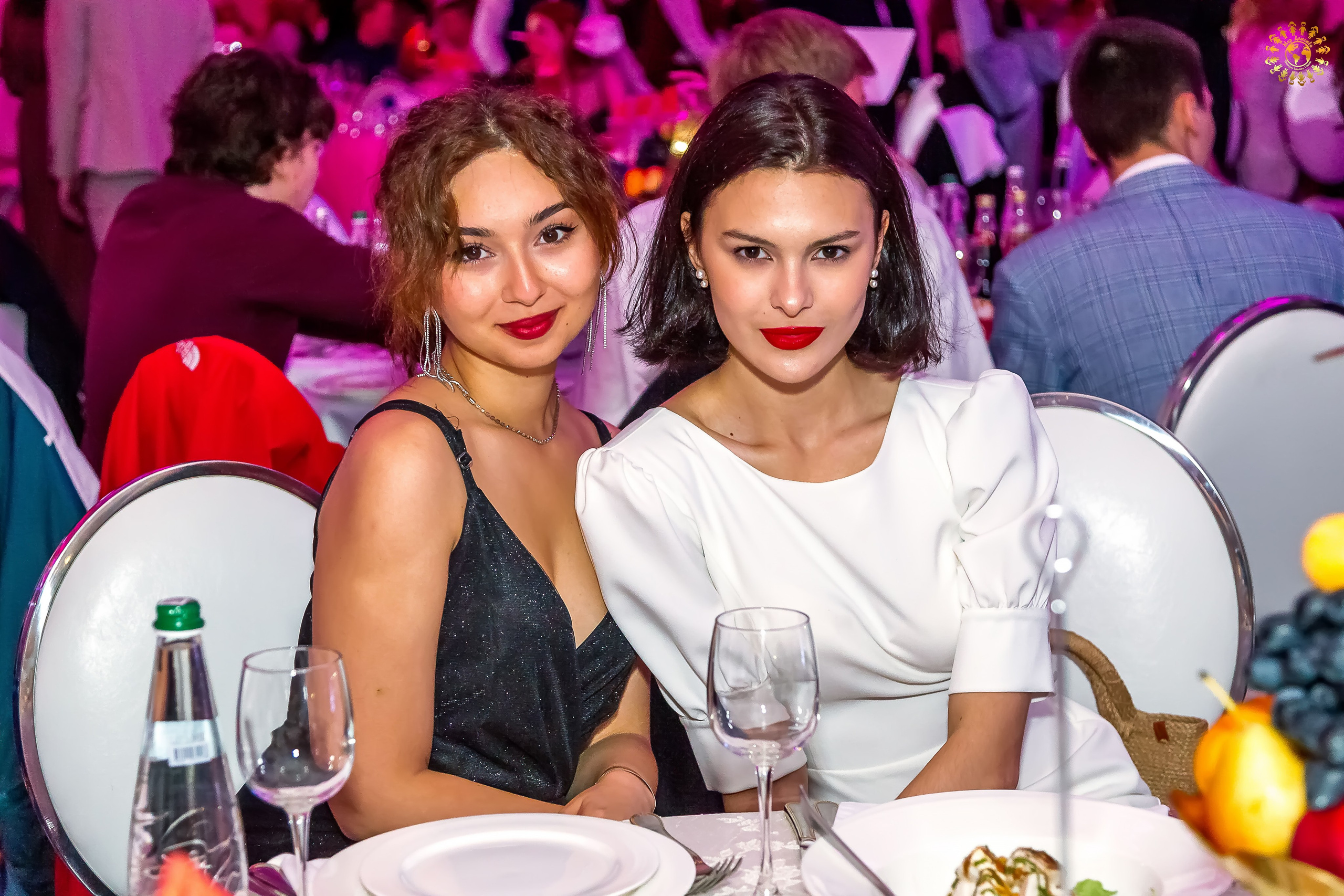 Выпускной 2023 (11-е классы) Triumph City Hall Москва. Репортажная съемка в Москве и области. Анималистика