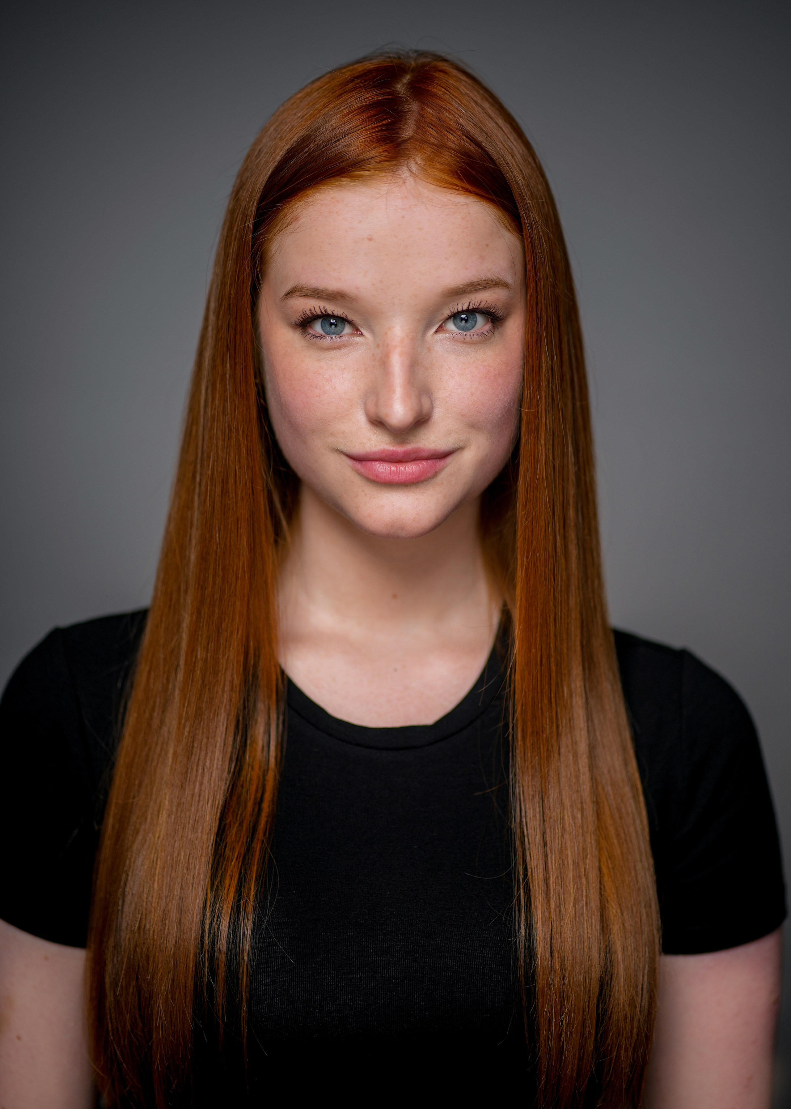 Актриса Алеана Антонюк. Портретная съемка в Москве, студийный фотограф Игорь Фомин