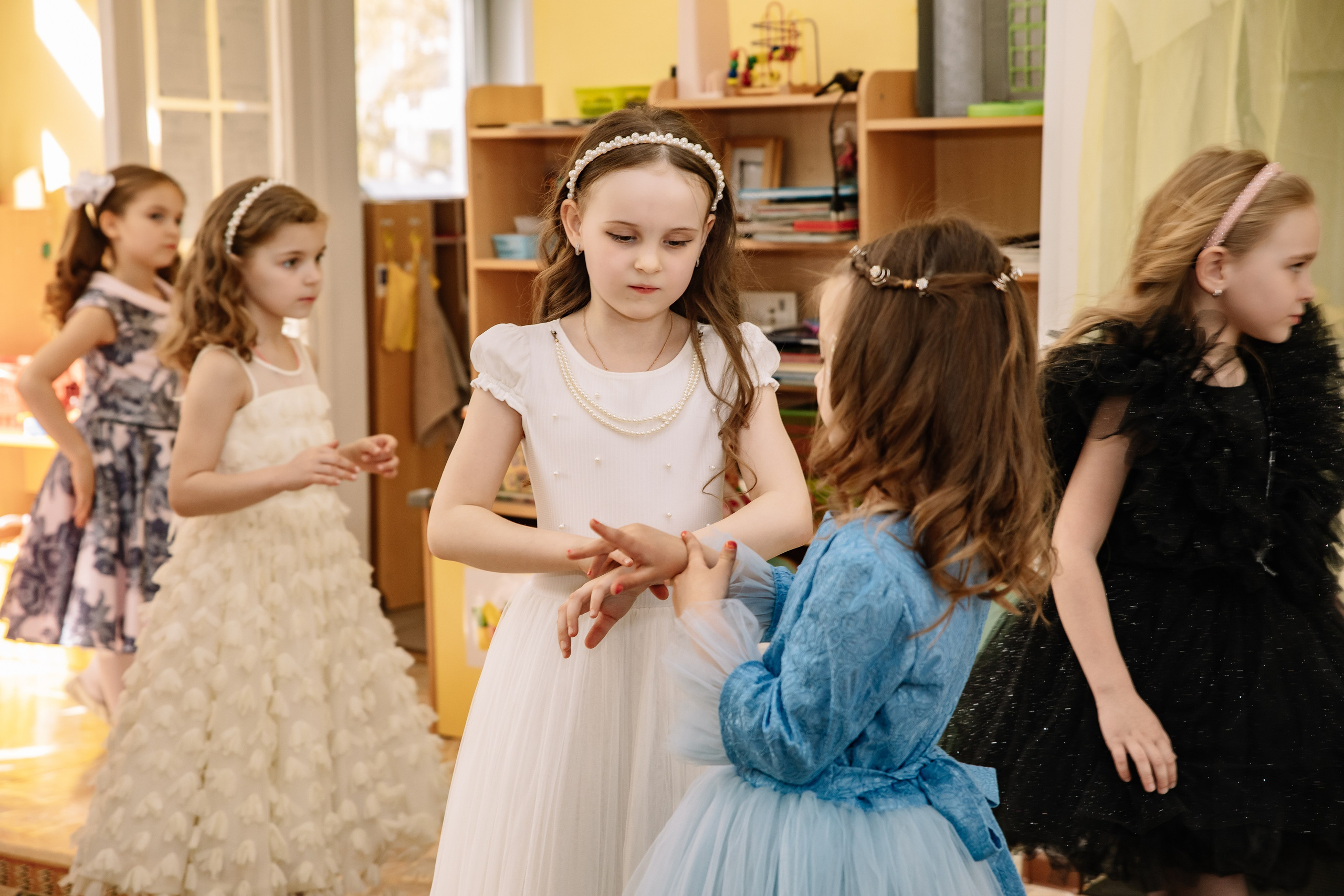 Группа «Сказка» ДС 69 Выпускной 2024. Фотограф в Москве Яна Полосина