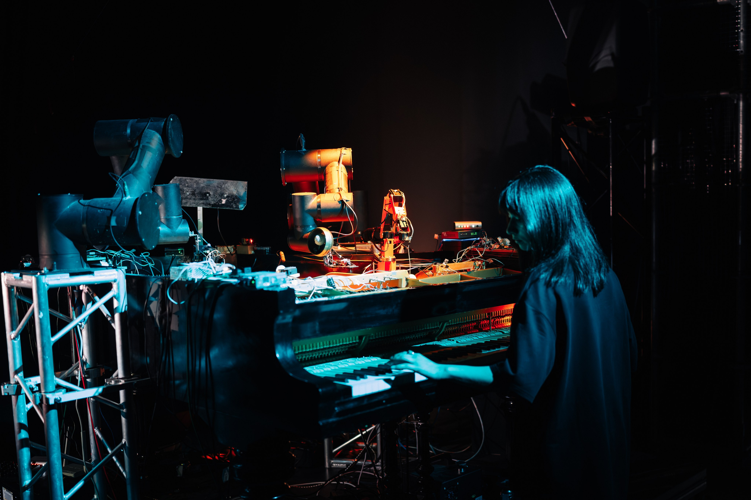 INTERVALS.EXHIBITION. @tomrus: Рустам Шагиморданов — фотограф