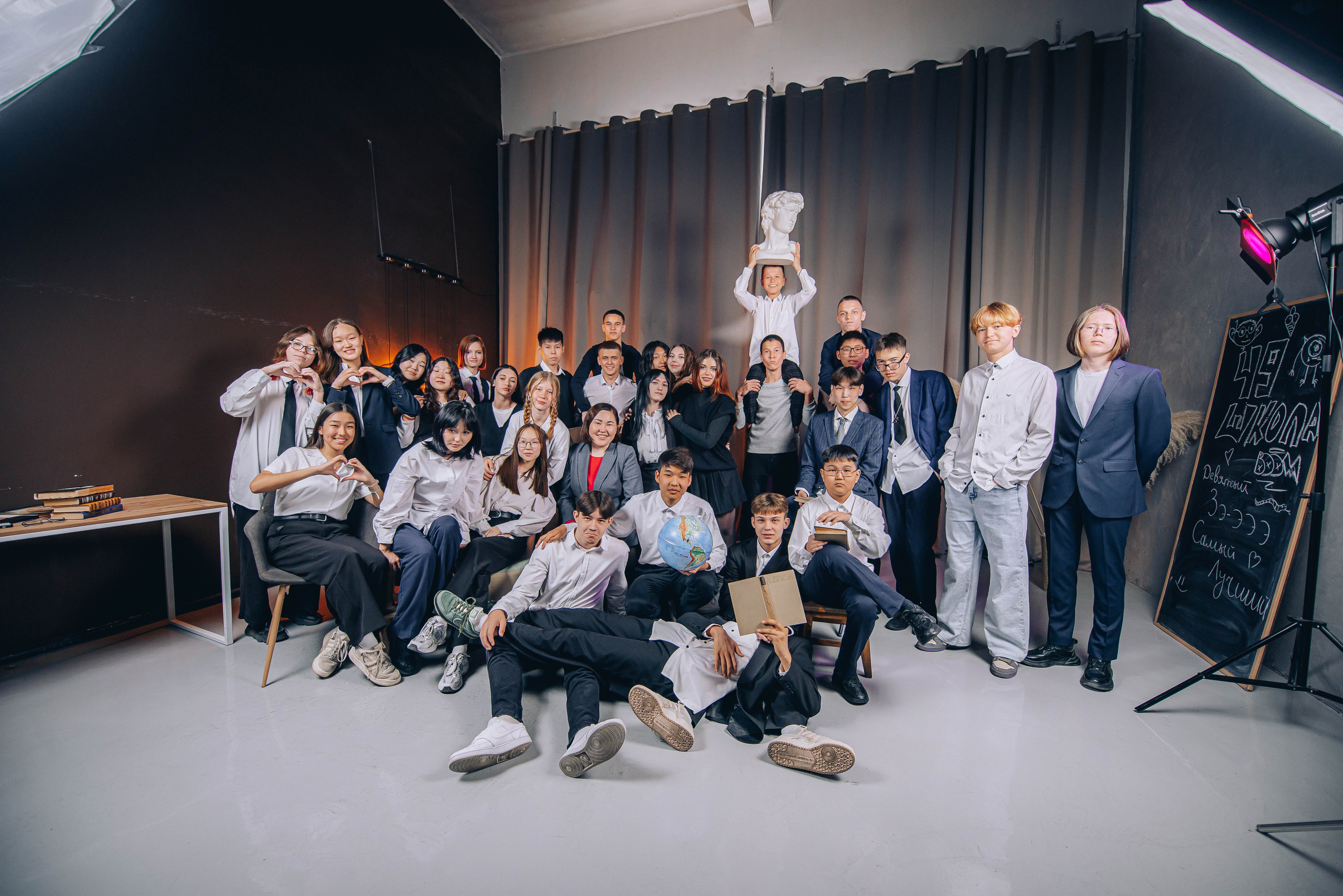 Выпускные альбомы 9-11 класс. Свадебная и концептуальная фотография в городе Улан-Удэ