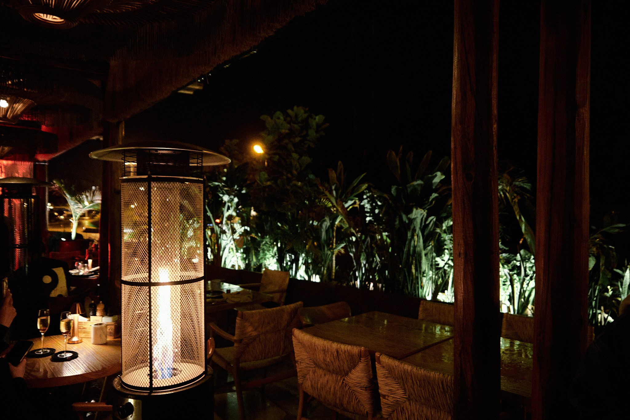 Под крышей. Jorgis — фотограф в Хургаде / обучение фотографии