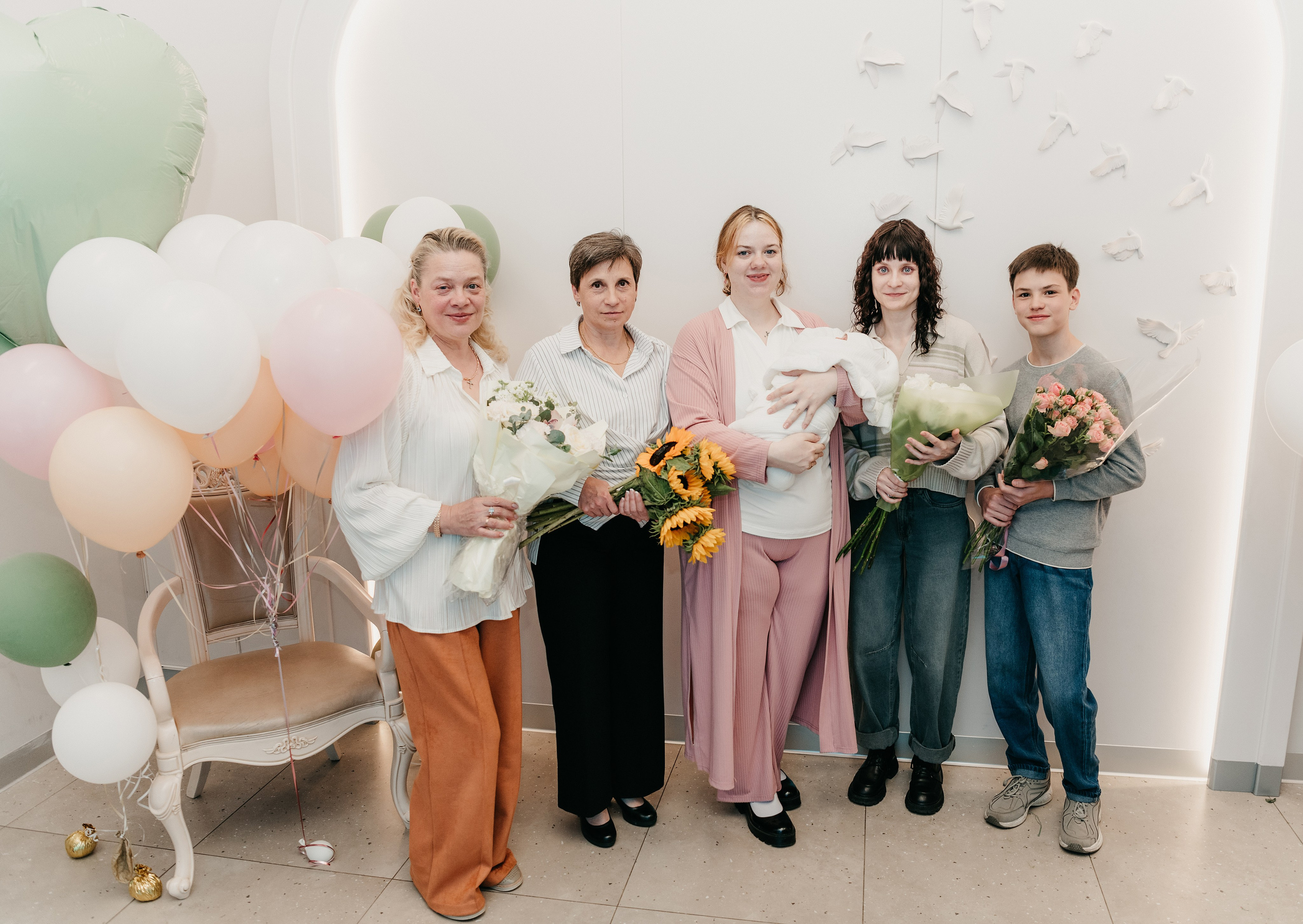 Выписка Юноны. Фотограф на выписку из роддома в Москве и МО