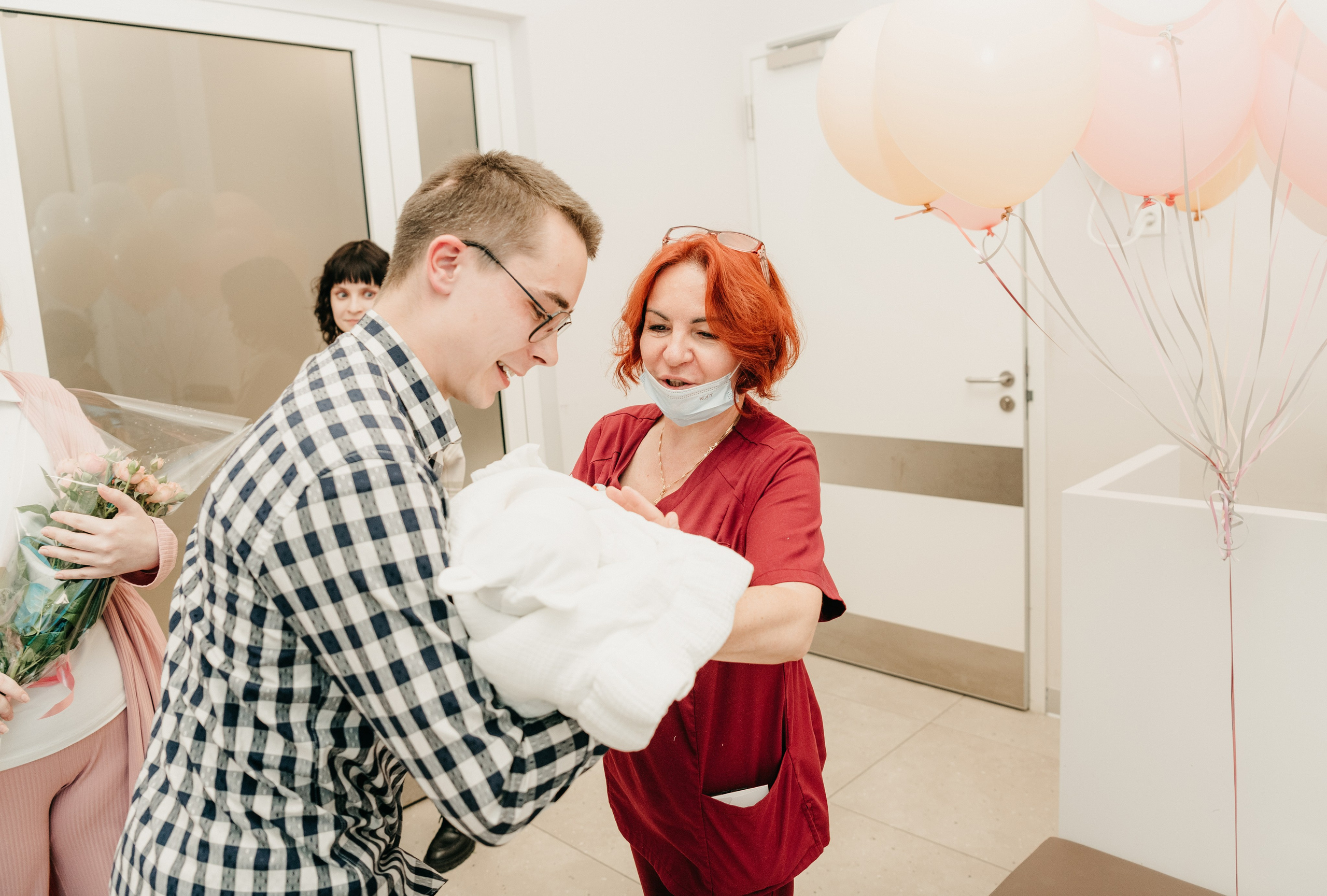 Выписка Юноны. Фотограф на выписку из роддома в Москве и МО
