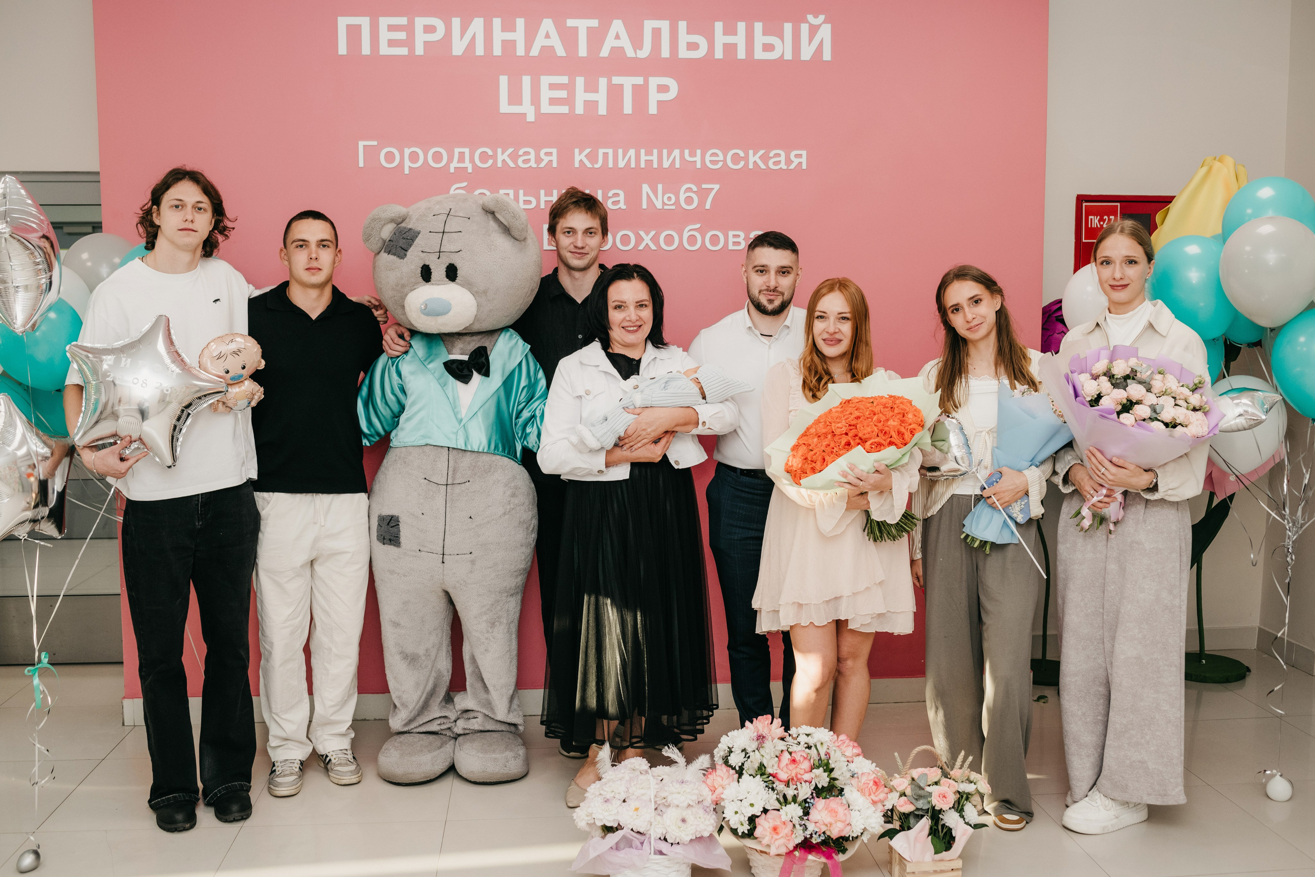 ВЫПИСКА МИРОНА. 67 РОДДОМ. Фотограф на выписку из роддома в Москве и МО