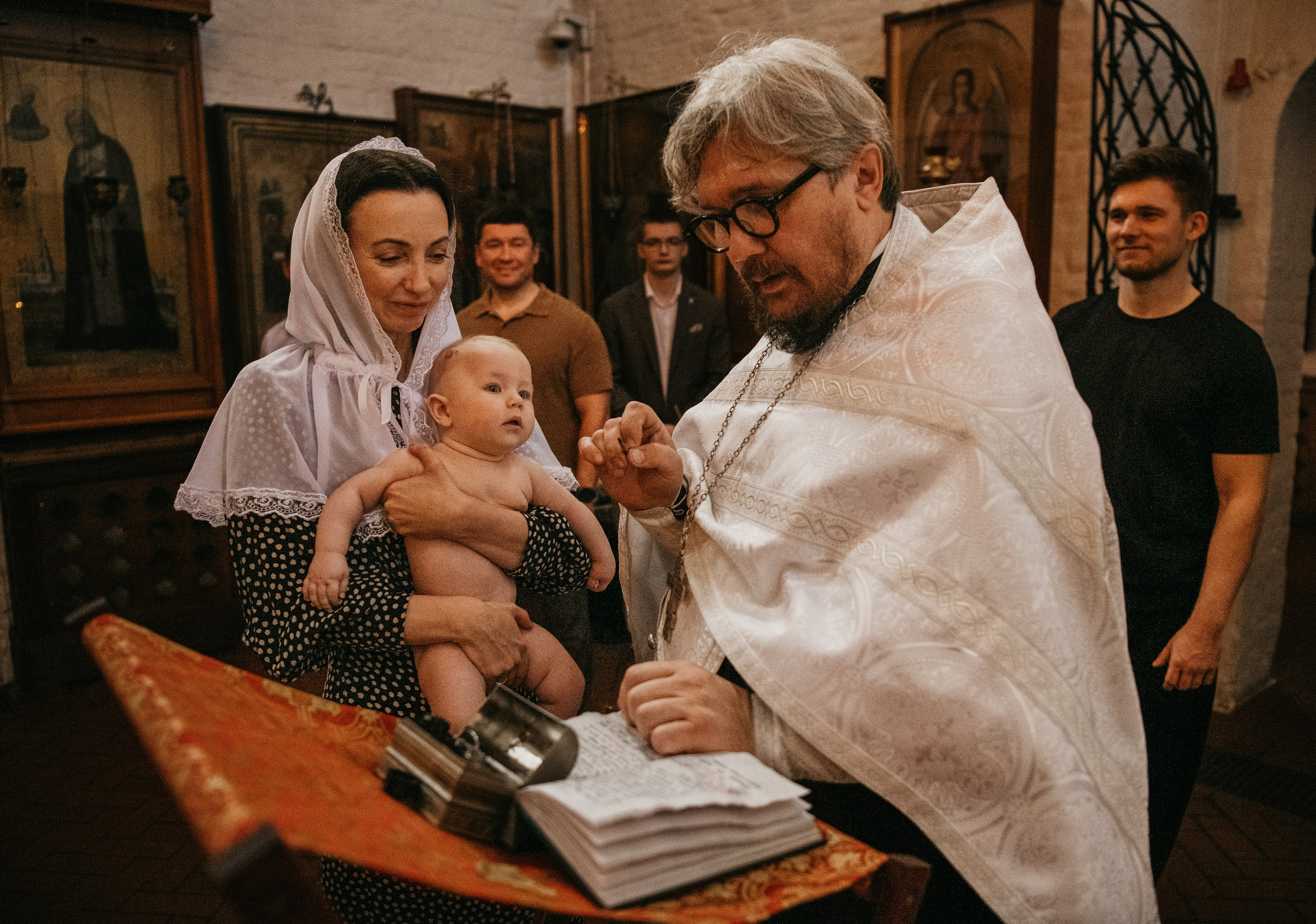 КРЕЩЕНИЕ ЕКАТЕРИНЫ. Фотограф на выписку из роддома в Москве и МО