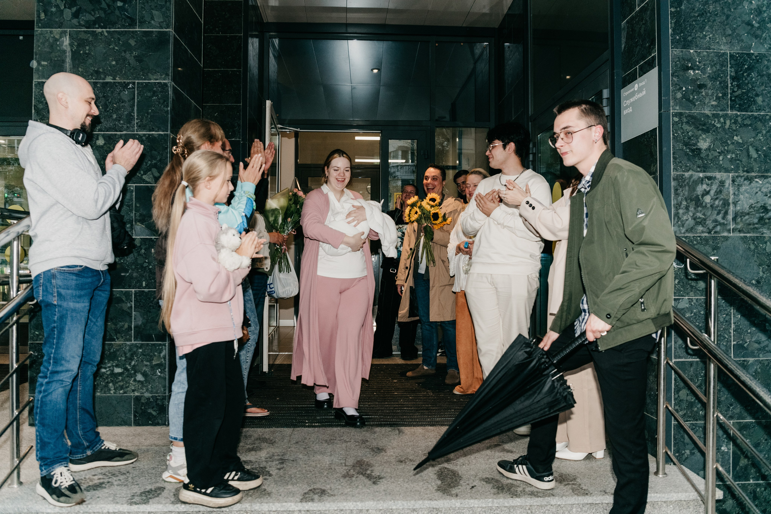 Выписка Юноны. Фотограф на выписку из роддома в Москве и МО