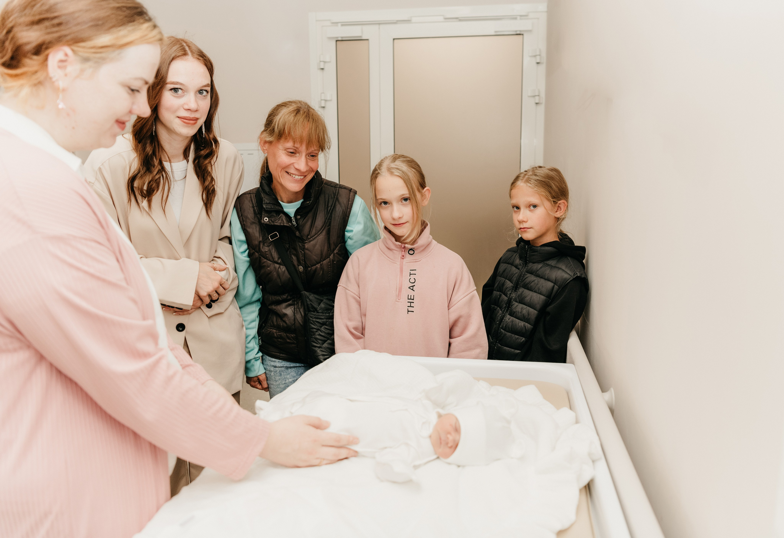 Выписка Юноны. Фотограф на выписку из роддома в Москве и МО
