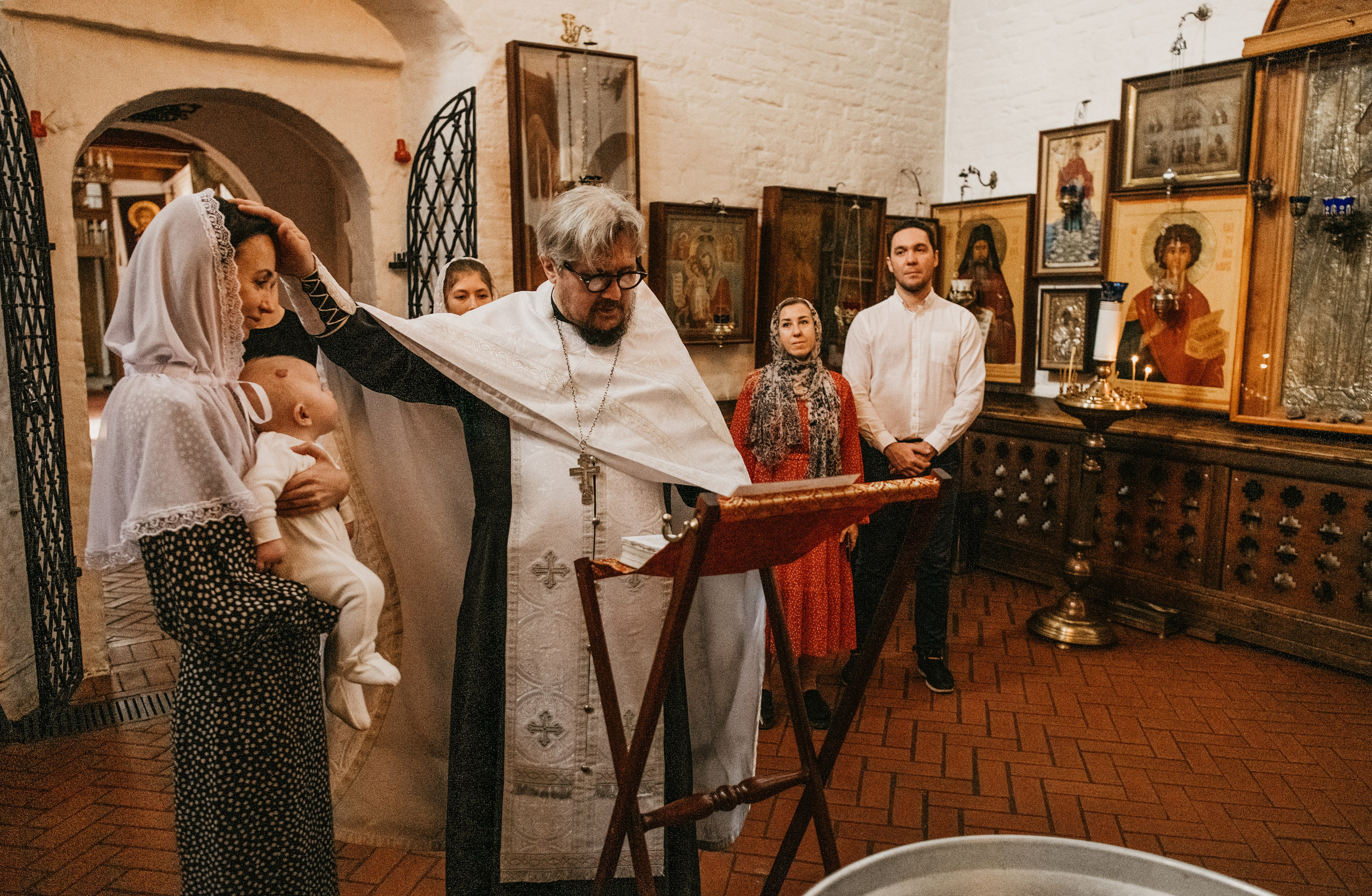 КРЕЩЕНИЕ ЕКАТЕРИНЫ. Фотограф на выписку из роддома в Москве и МО