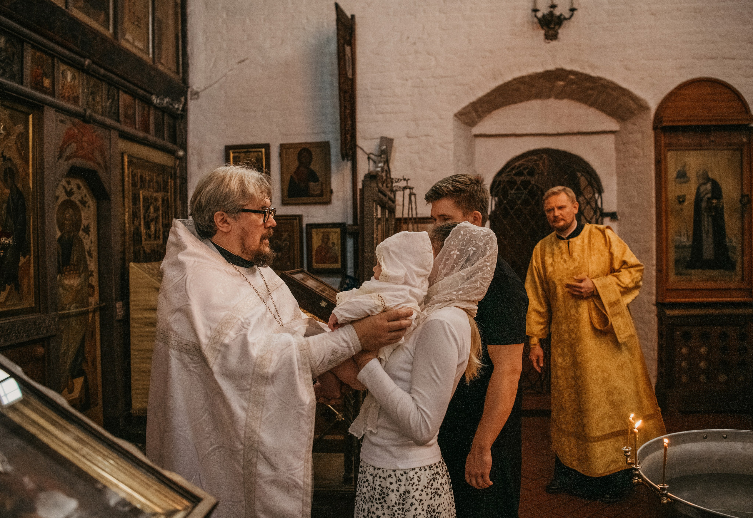 КРЕЩЕНИЕ ЕКАТЕРИНЫ. Фотограф на выписку из роддома в Москве и МО