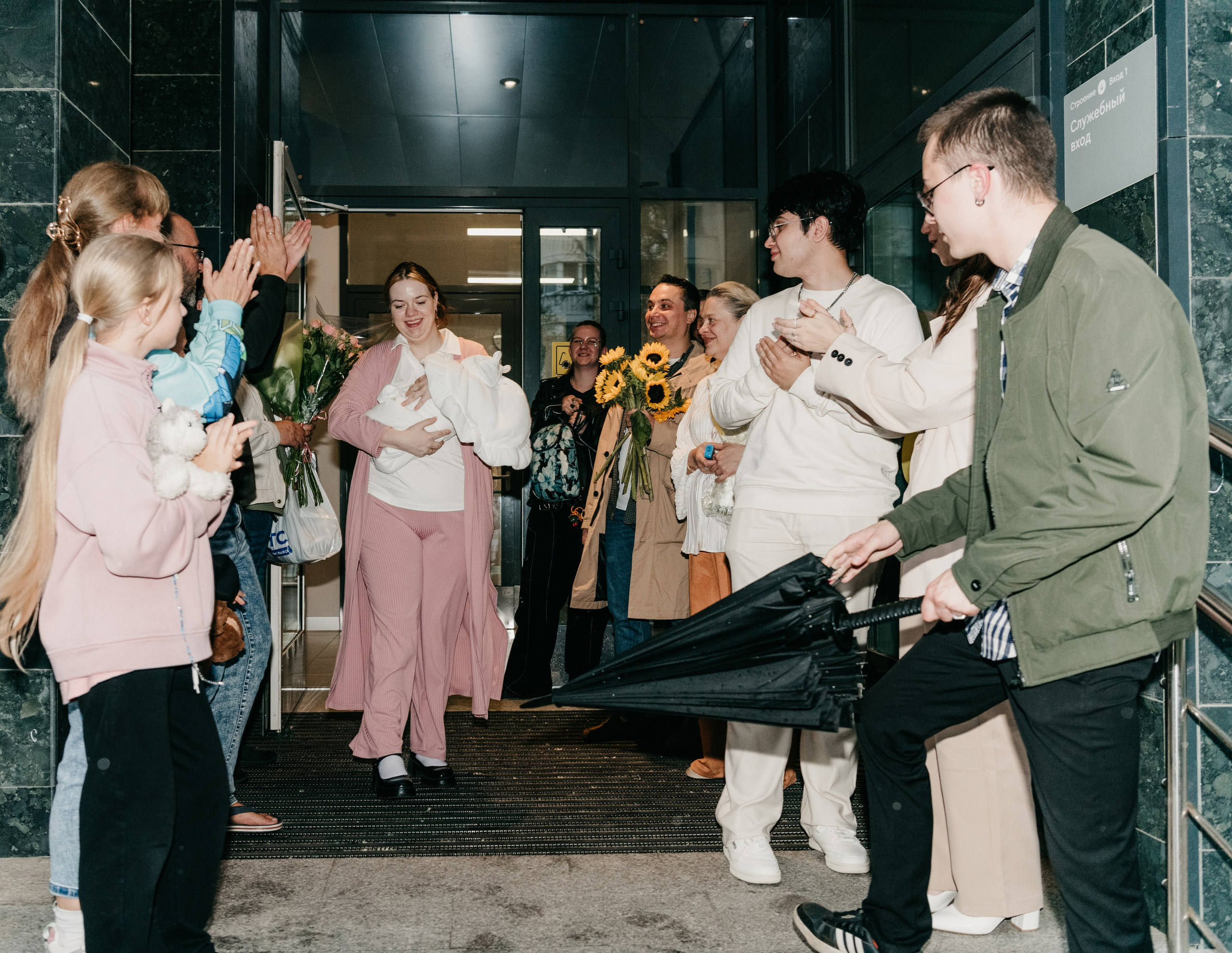 Выписка Юноны. Фотограф на выписку из роддома в Москве и МО